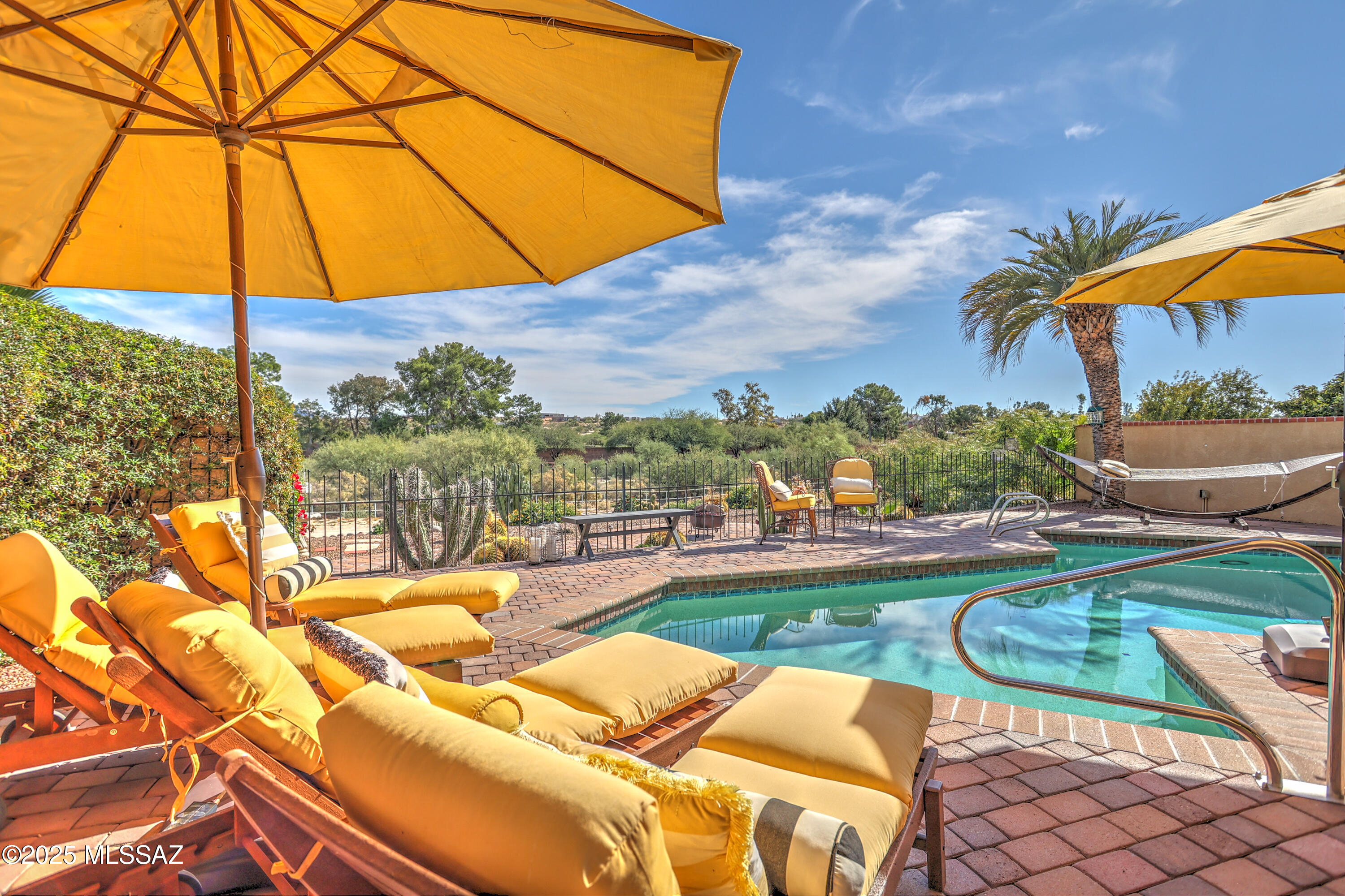 Tucson National Townhomes West(1-80) - Residential