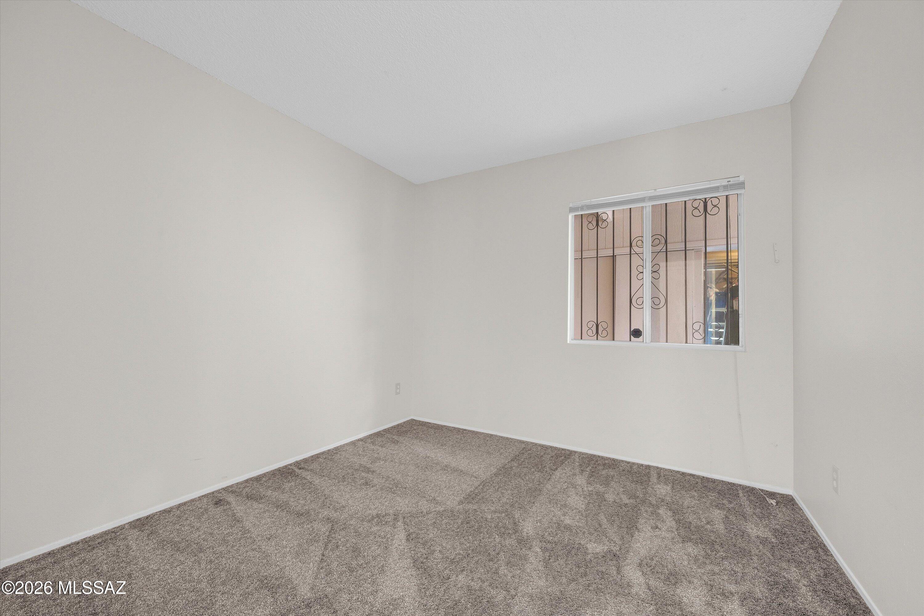 Broadway East No. 4 (1-75) Amended - Residential