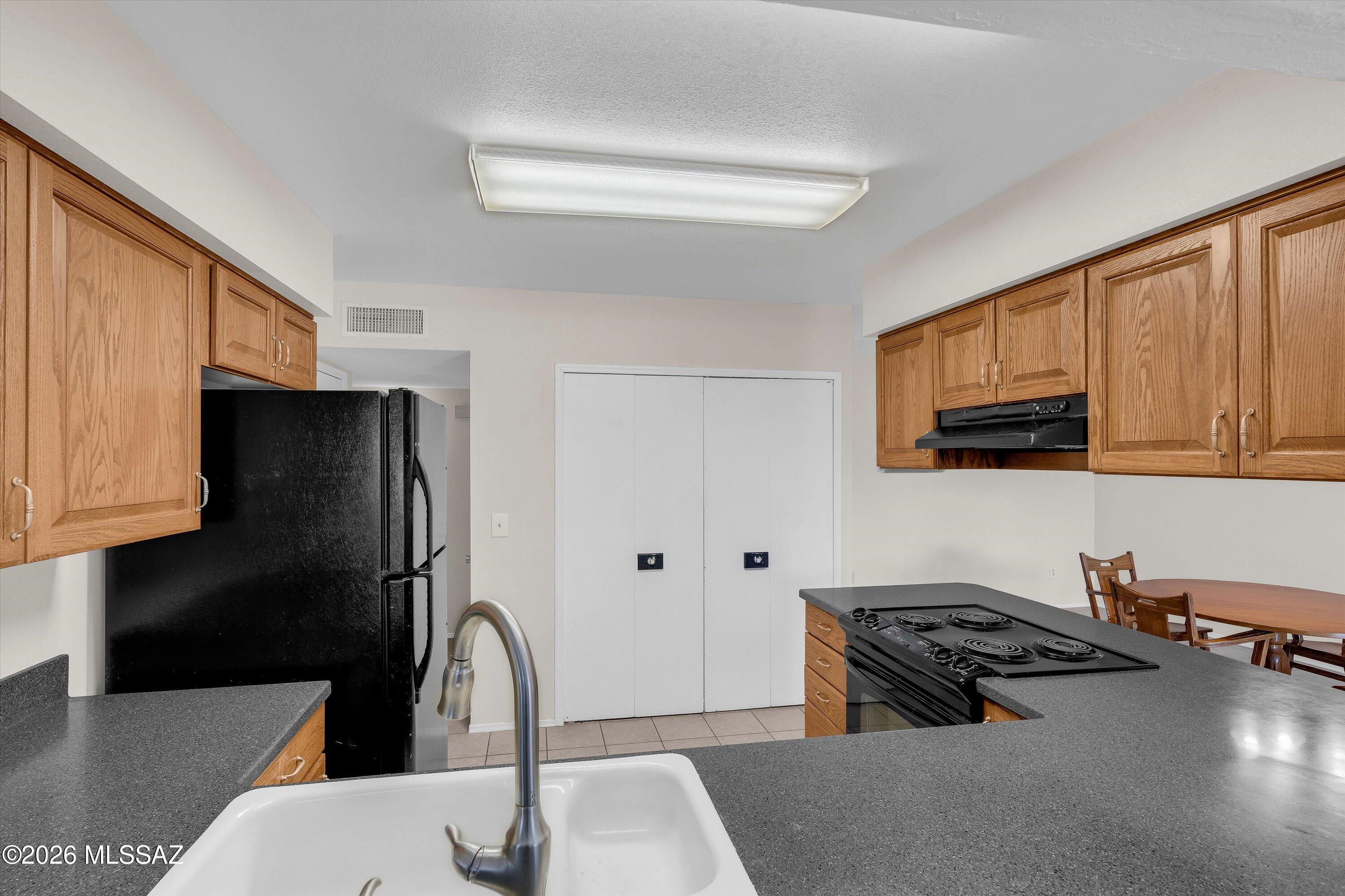Broadway East No. 4 (1-75) Amended - Residential