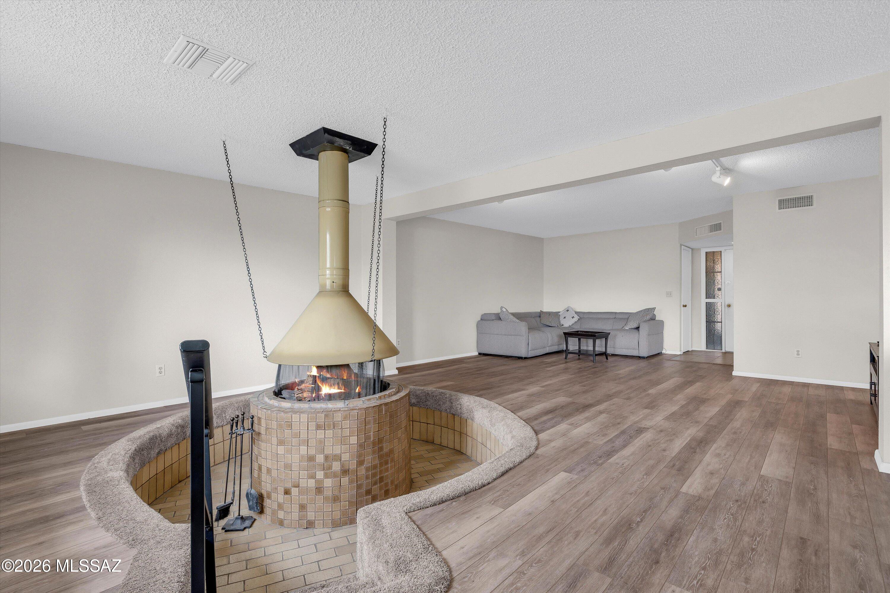 Broadway East No. 4 (1-75) Amended - Residential
