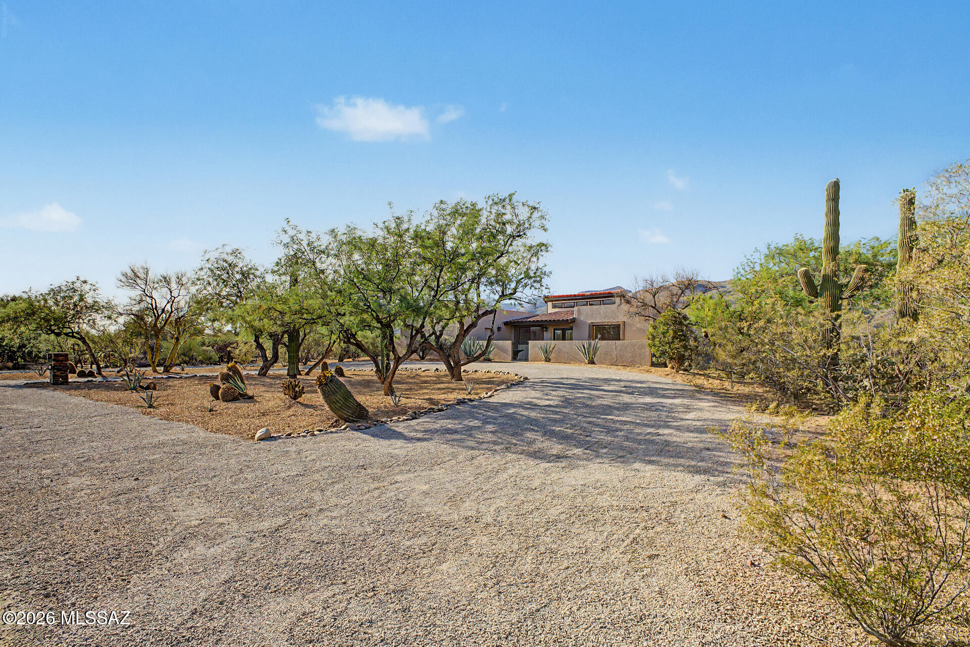 10881 E Camino Miramonte