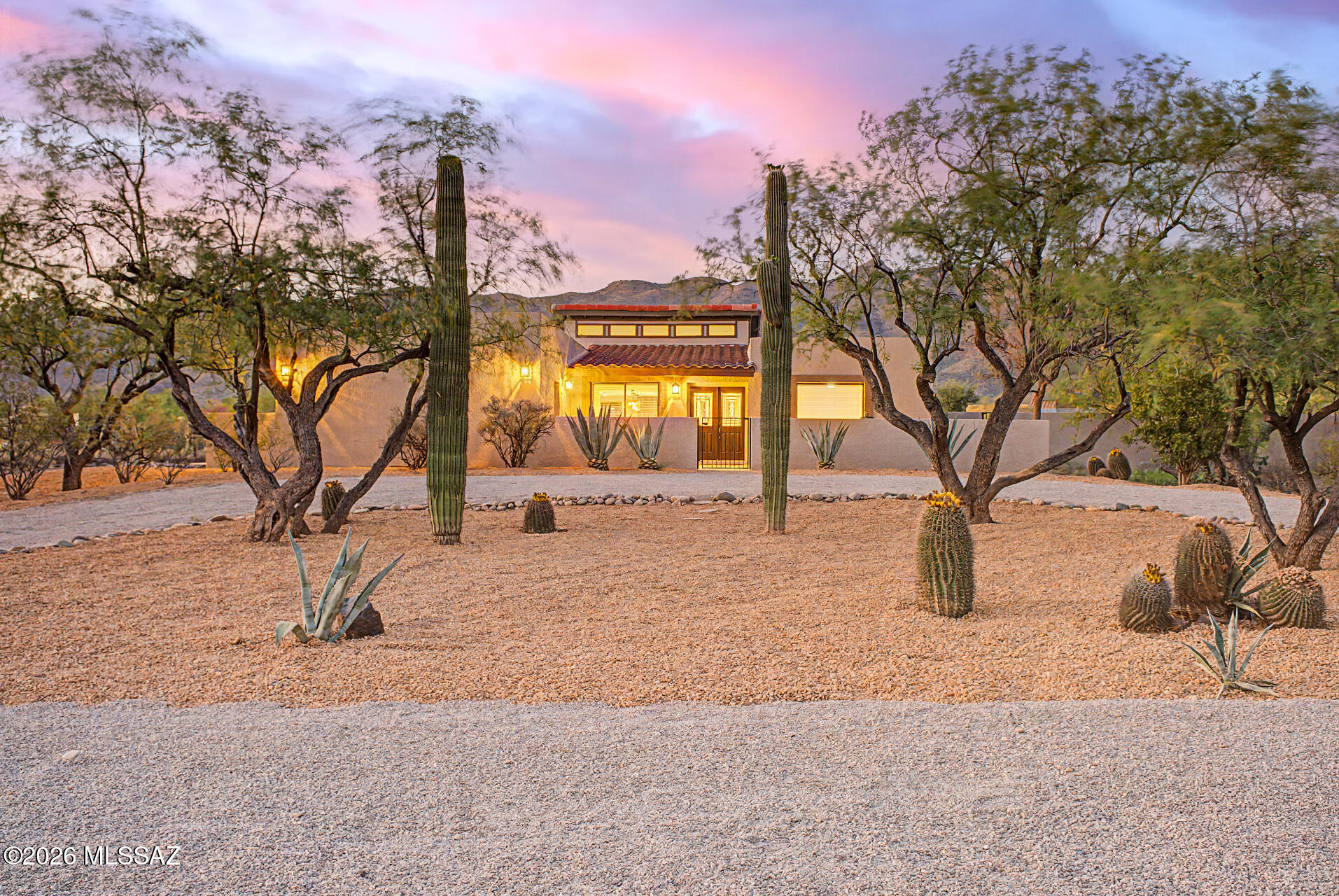 10881 E Camino Miramonte