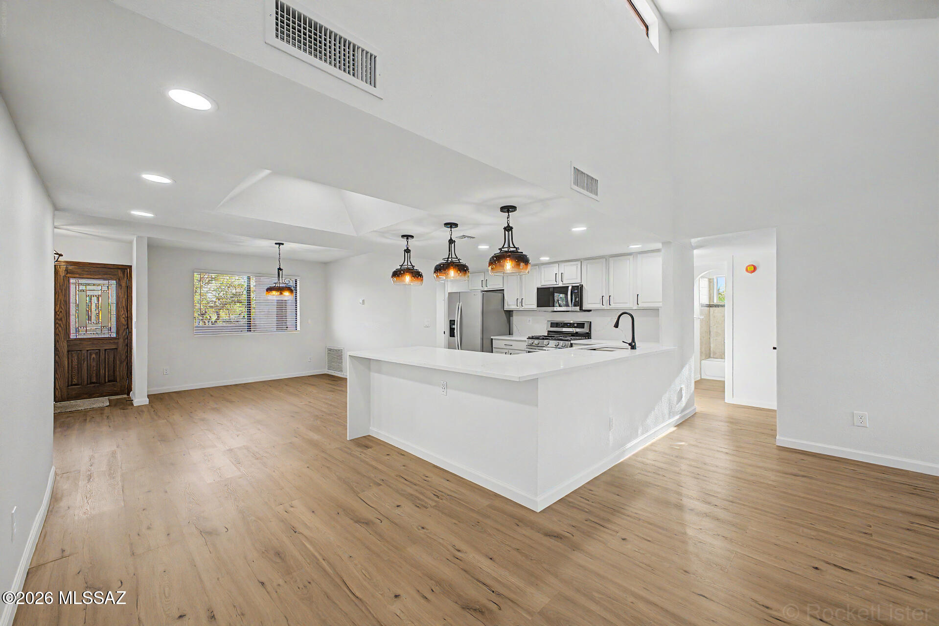 Catalina Madre III  (1-41) - Residential