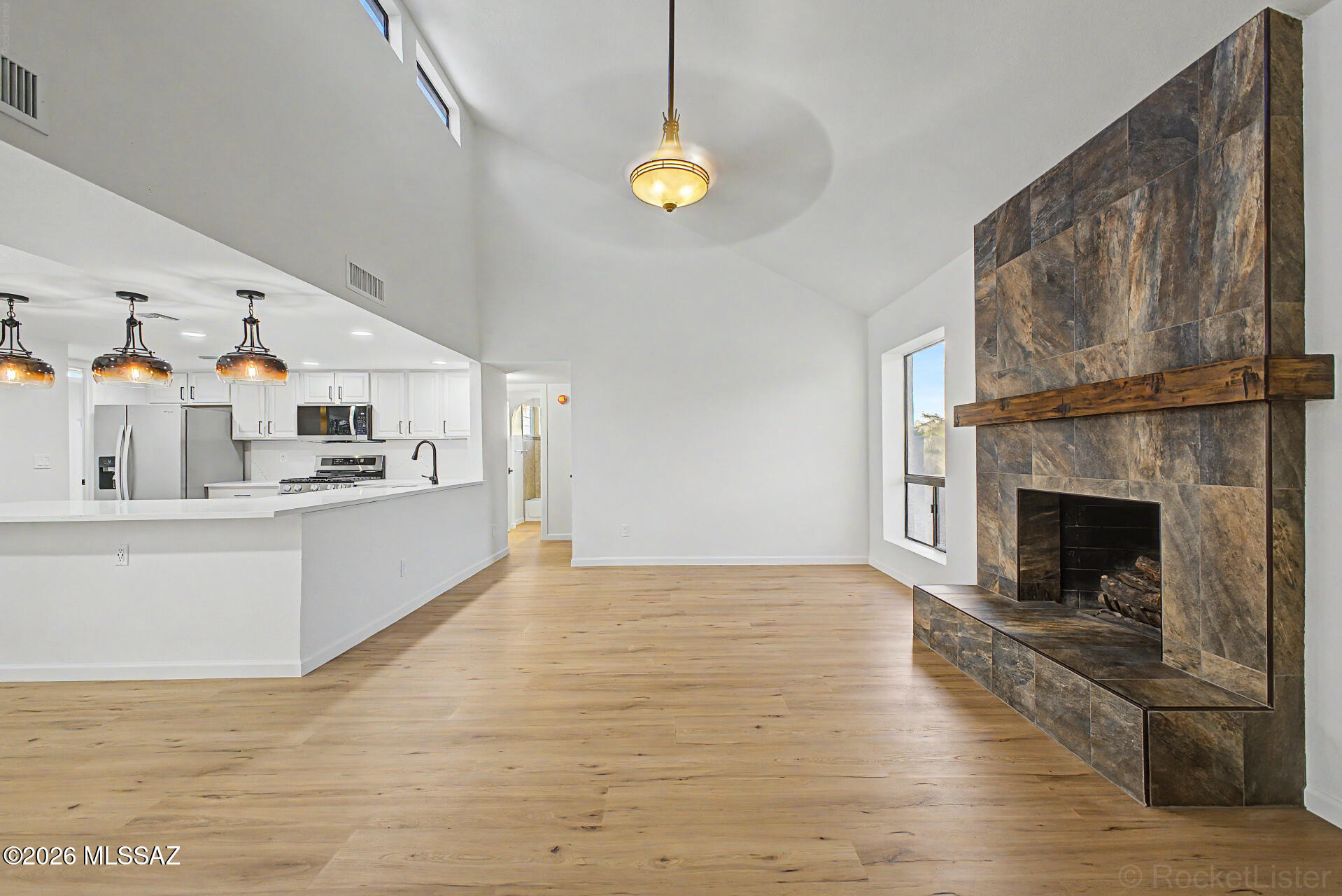 Catalina Madre III  (1-41) - Residential