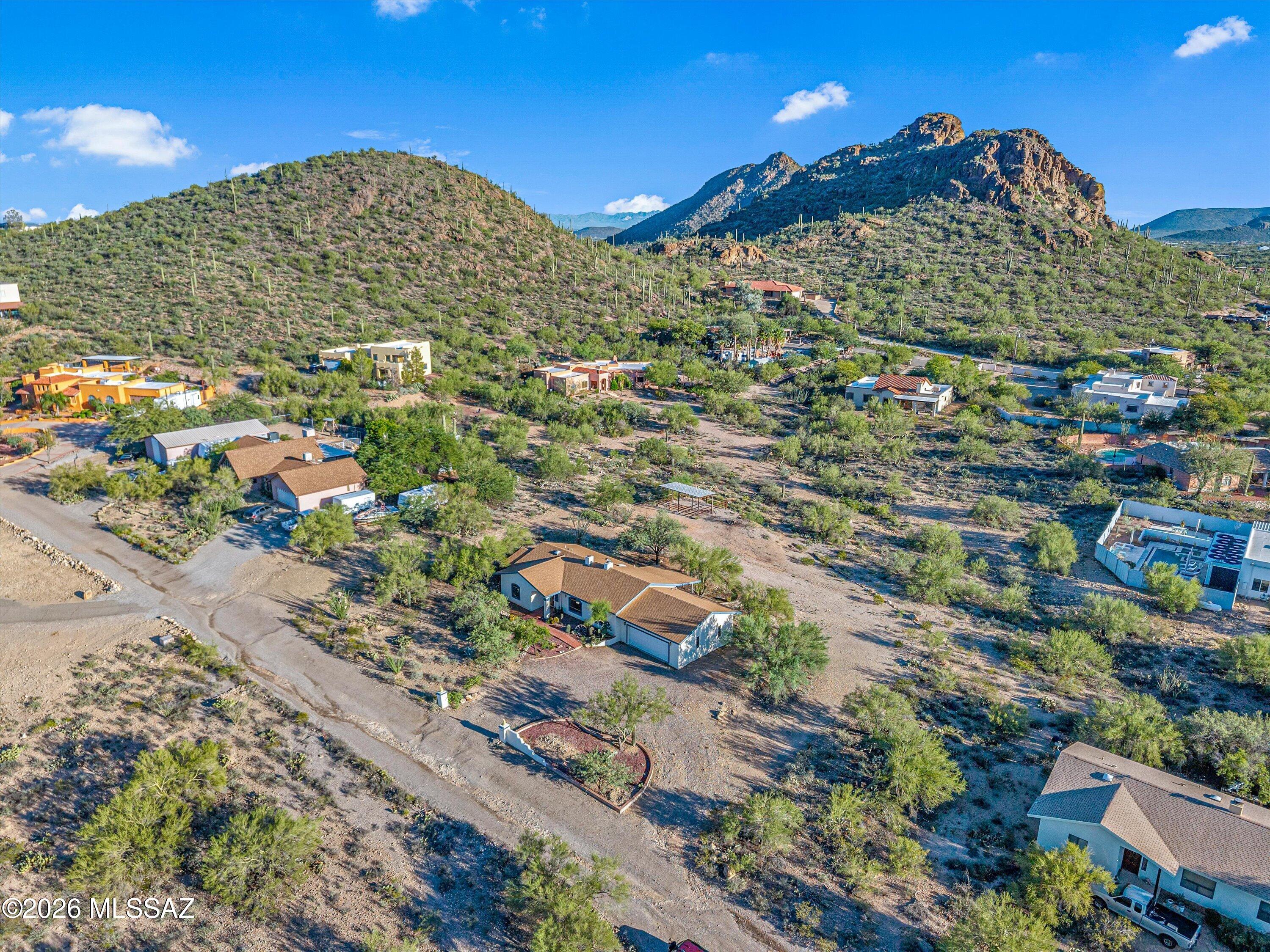 4155 W Coyote Ridge Trail