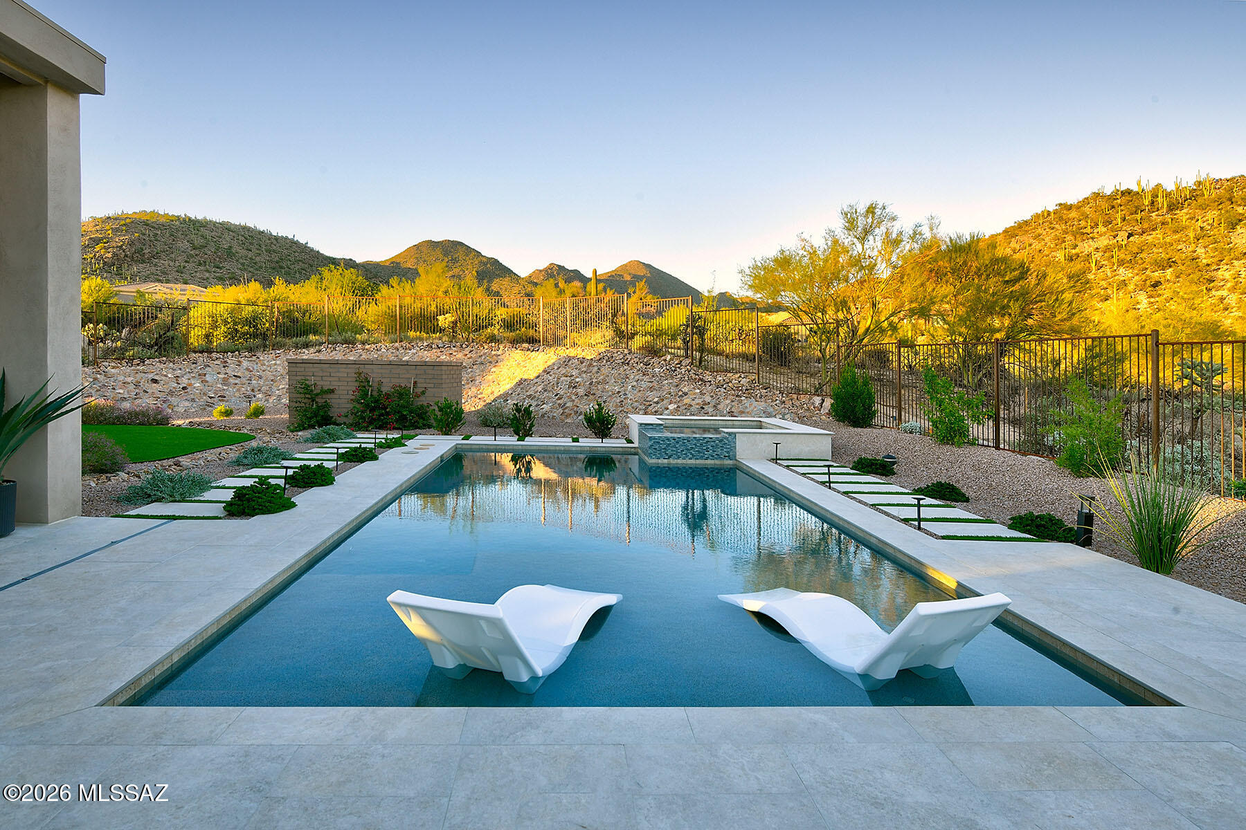 Canyon Pass At Dove Mountain - Residential
