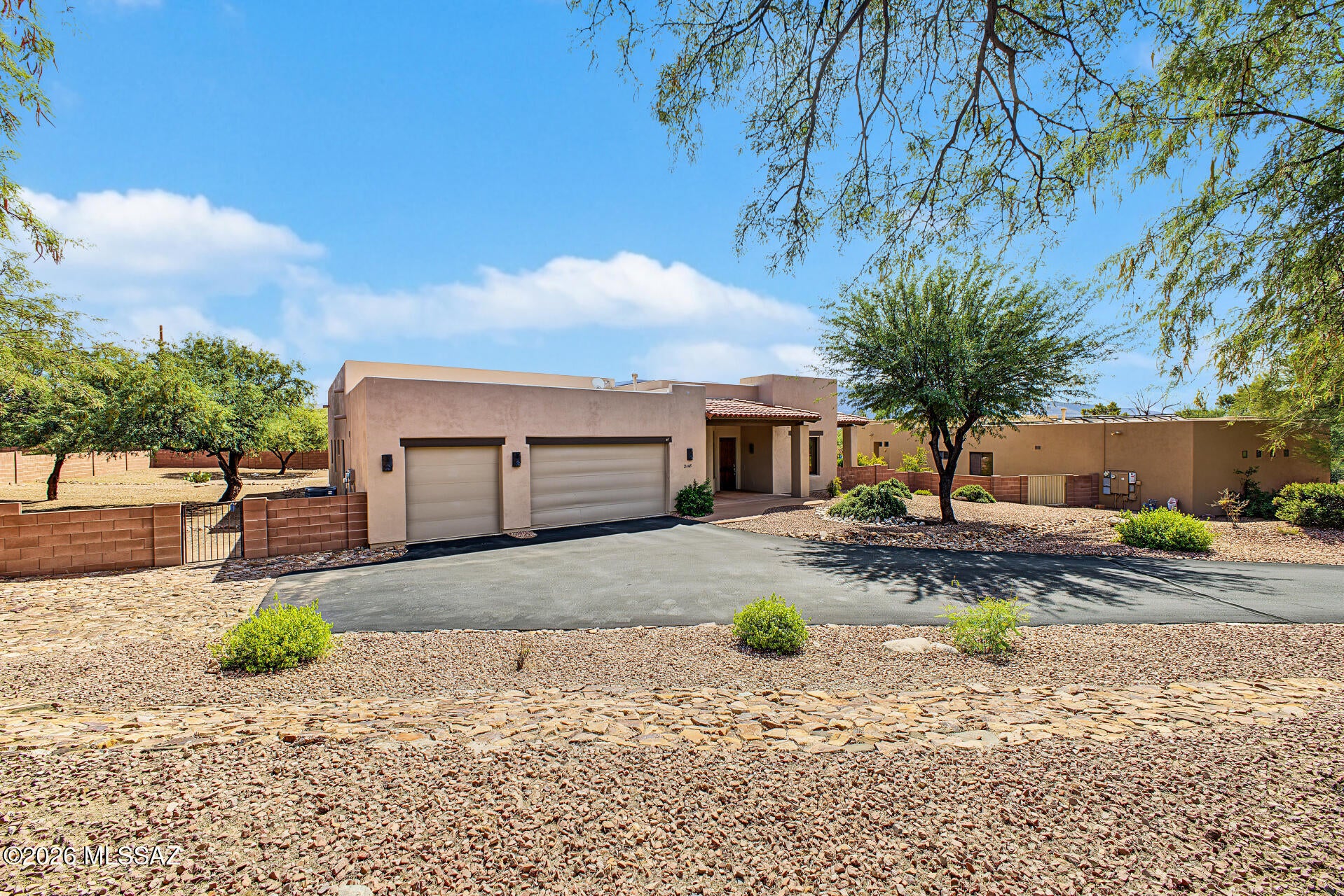 2448 N Barnwall Court