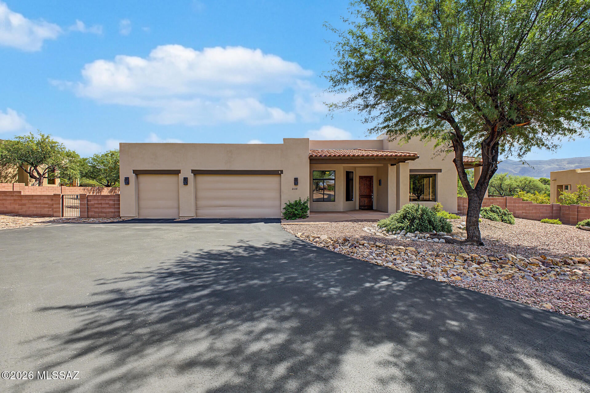 2448 N Barnwall Court