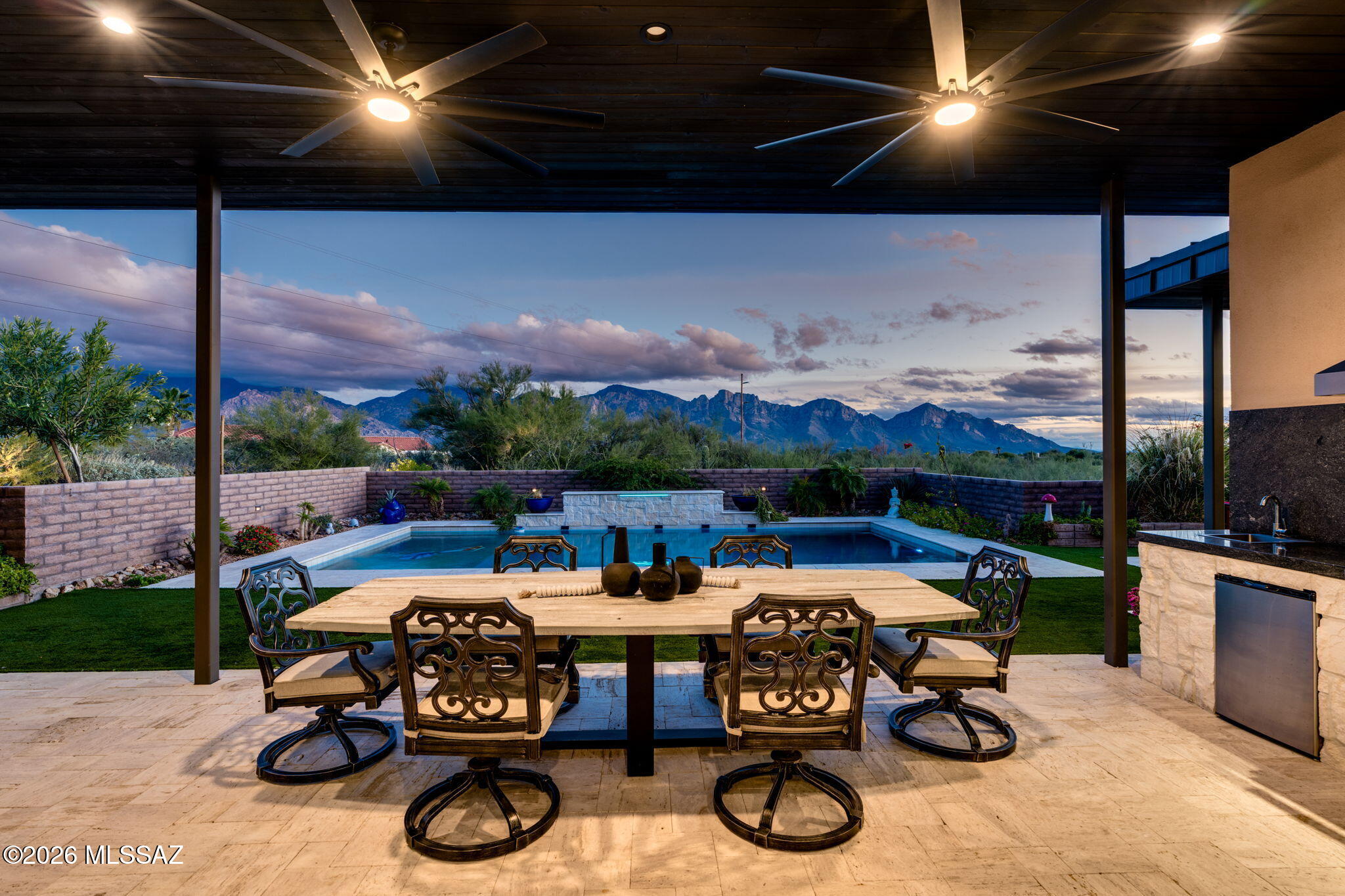 Honey Bee Ridge(The Estates At) - Residential
