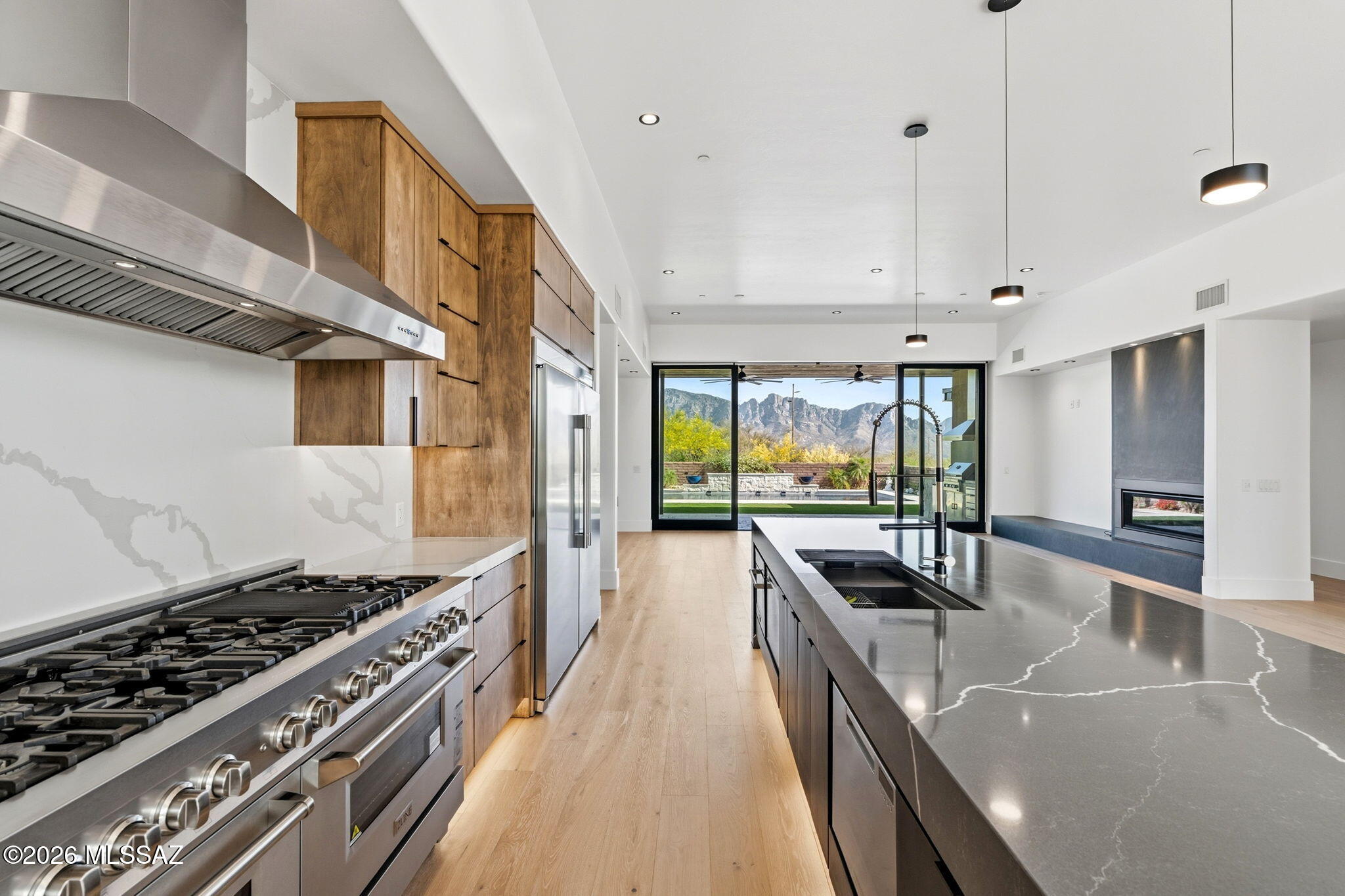 Honey Bee Ridge(The Estates At) - Residential