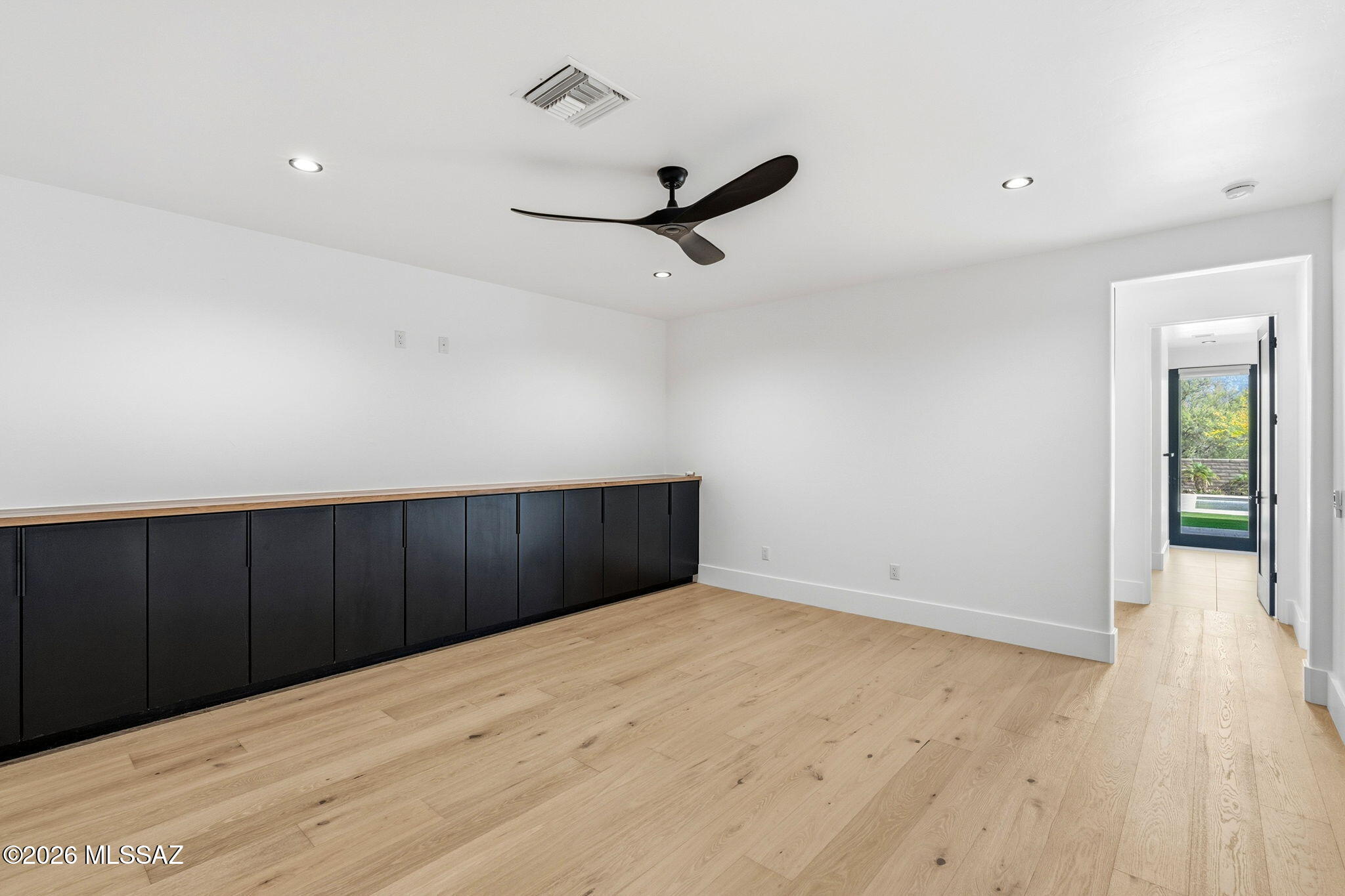 Honey Bee Ridge(The Estates At) - Residential