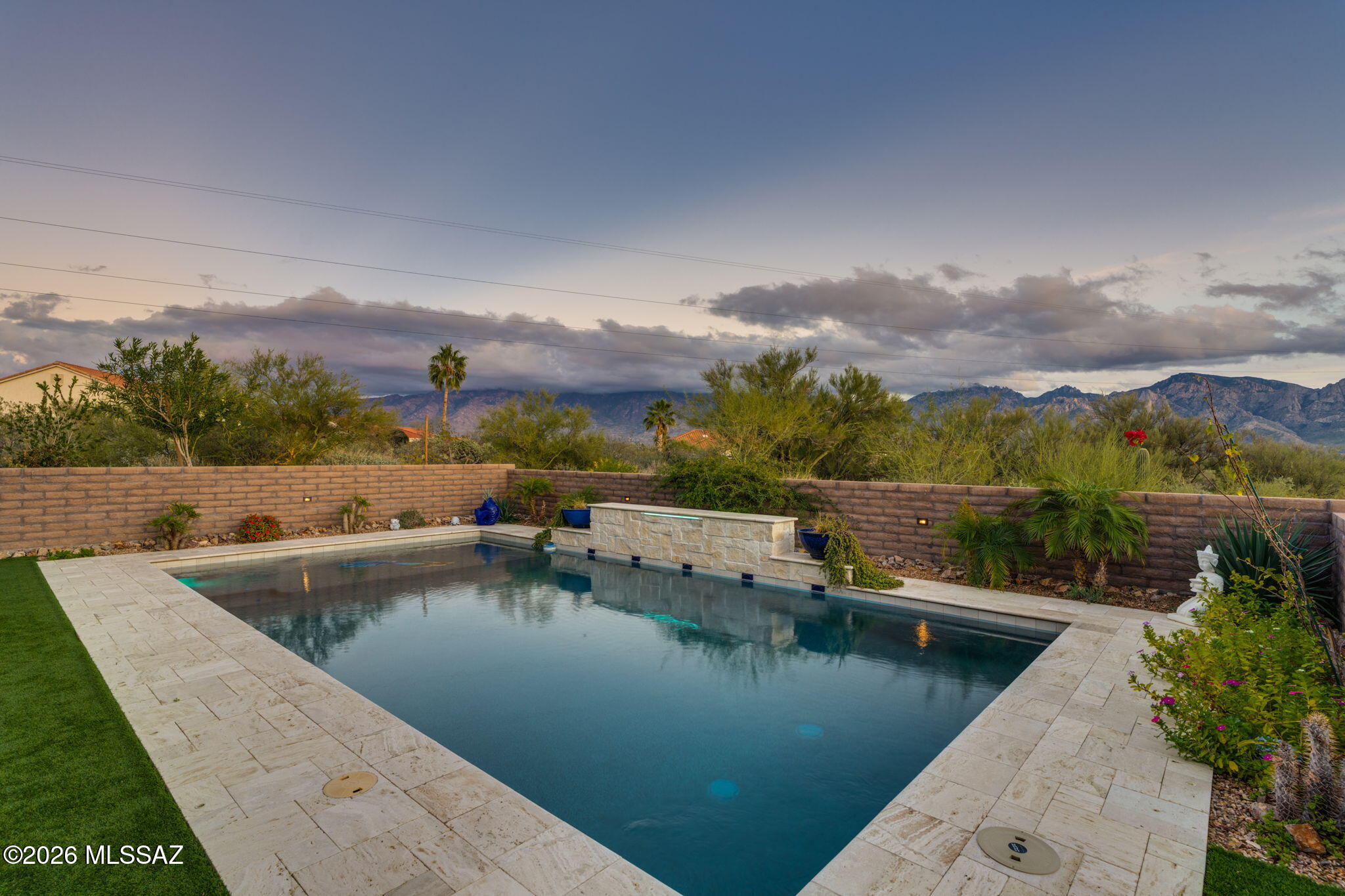 Honey Bee Ridge(The Estates At) - Residential