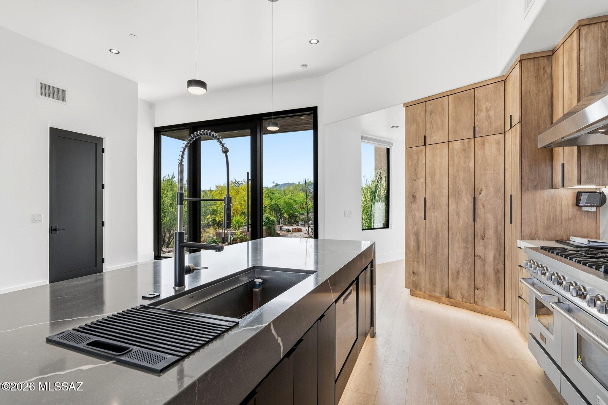 Honey Bee Ridge(The Estates At) - Residential
