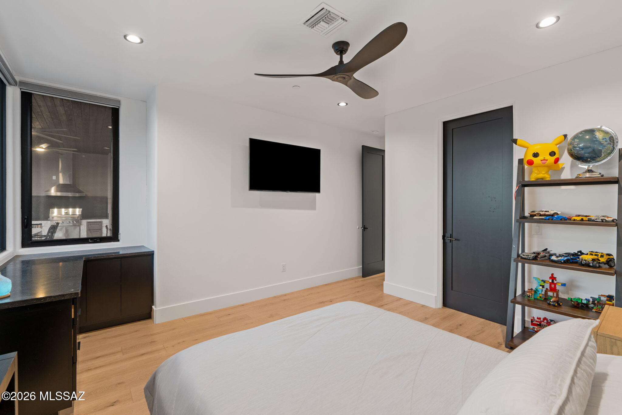 Honey Bee Ridge(The Estates At) - Residential