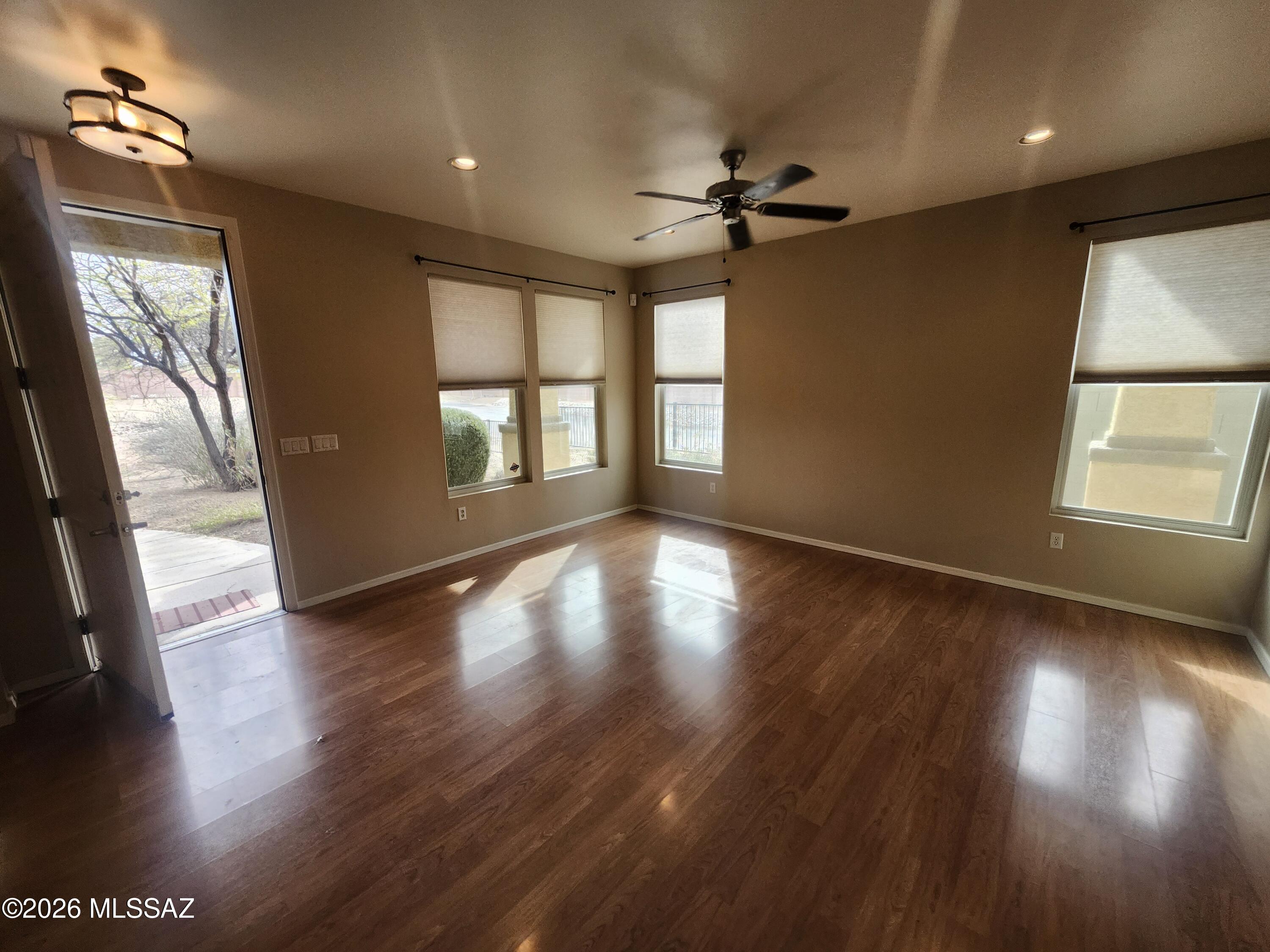 Catalina Vistas - Residential Lease