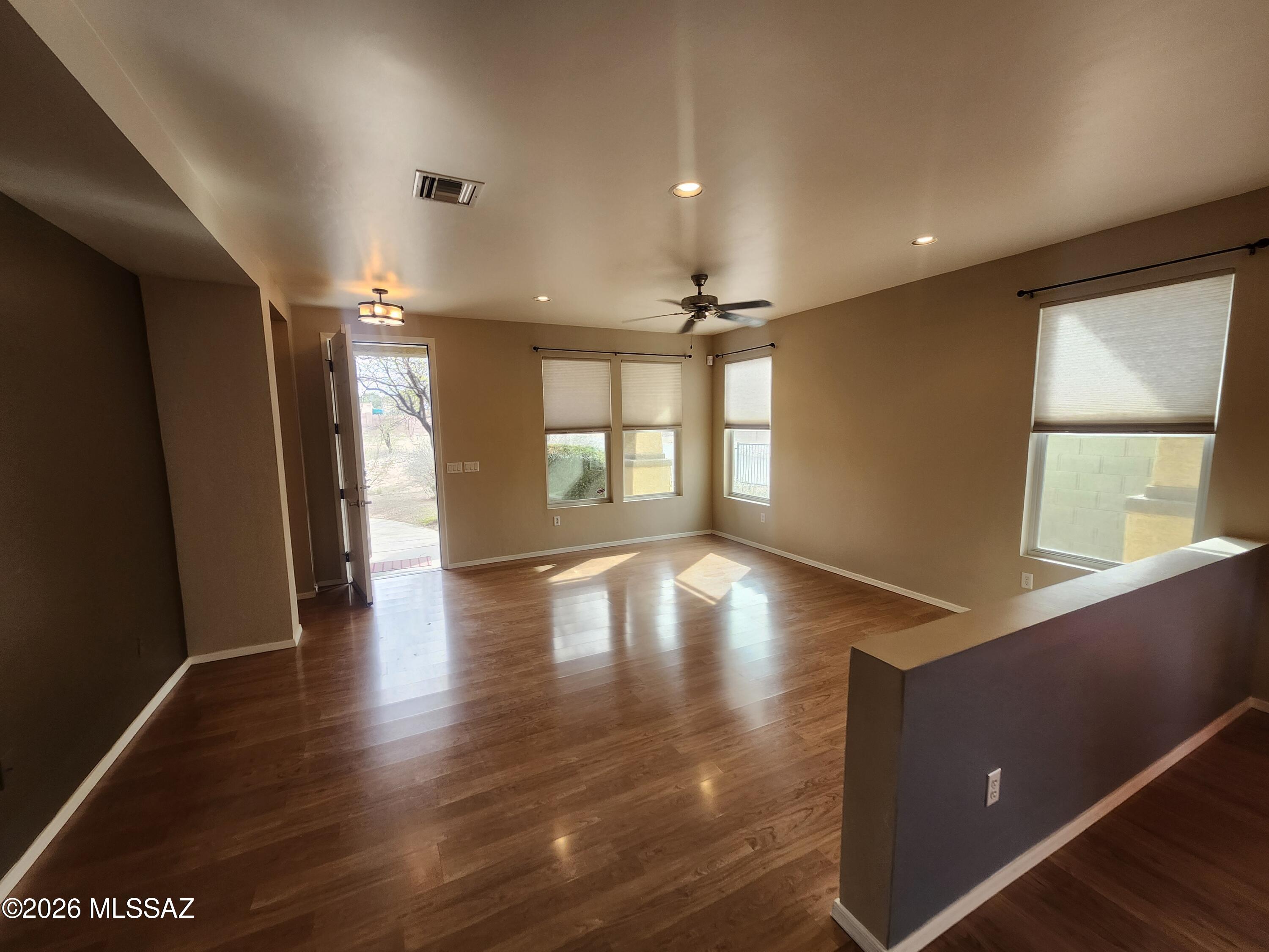 Catalina Vistas - Residential Lease