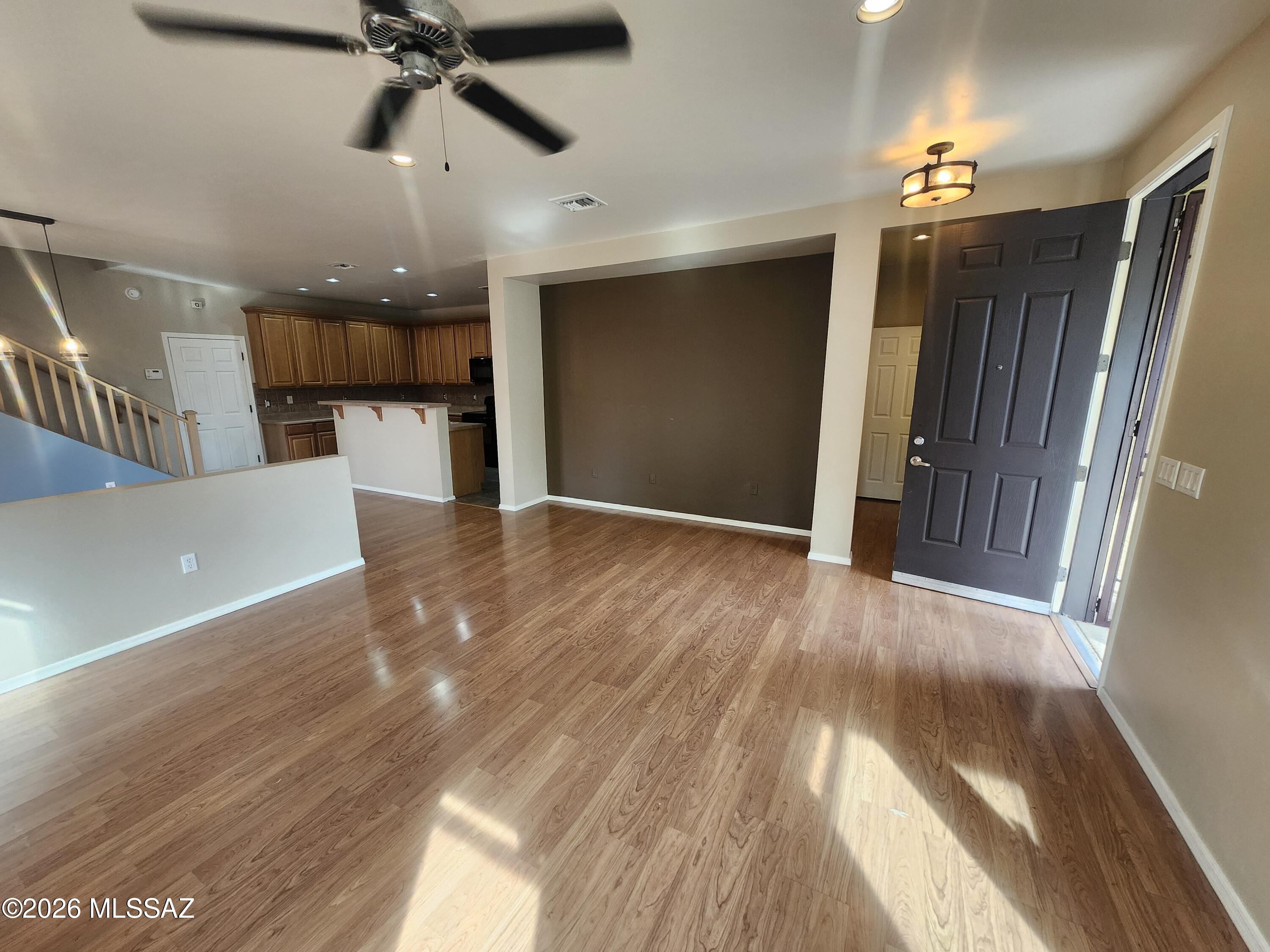 Catalina Vistas - Residential Lease