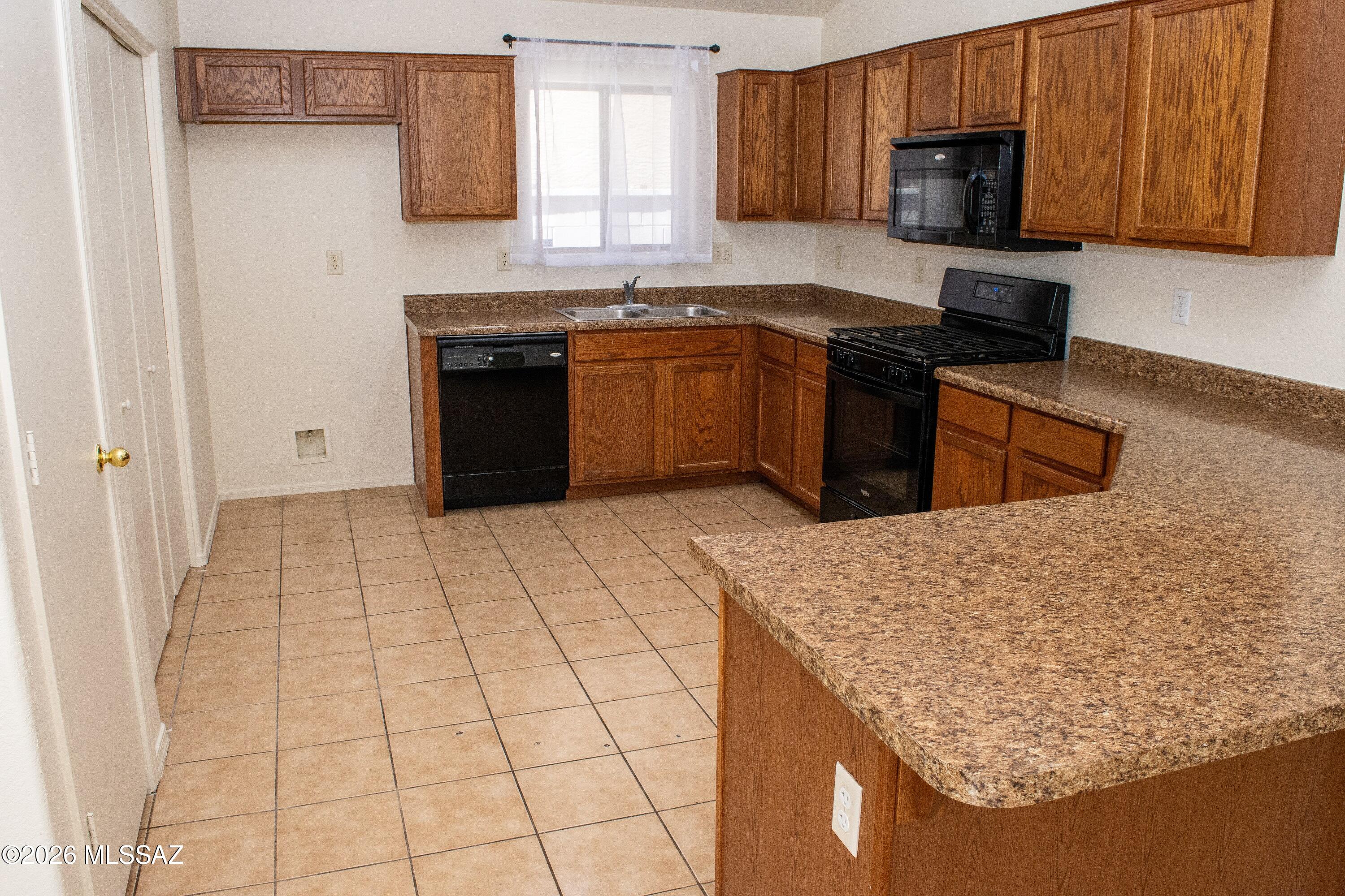 Tres Pueblos - Residential