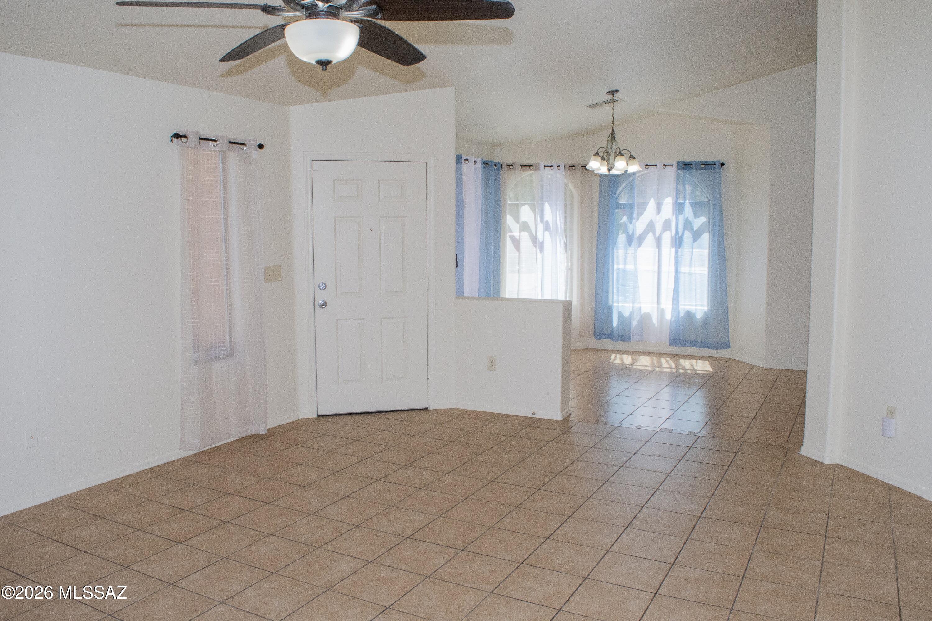 Tres Pueblos - Residential