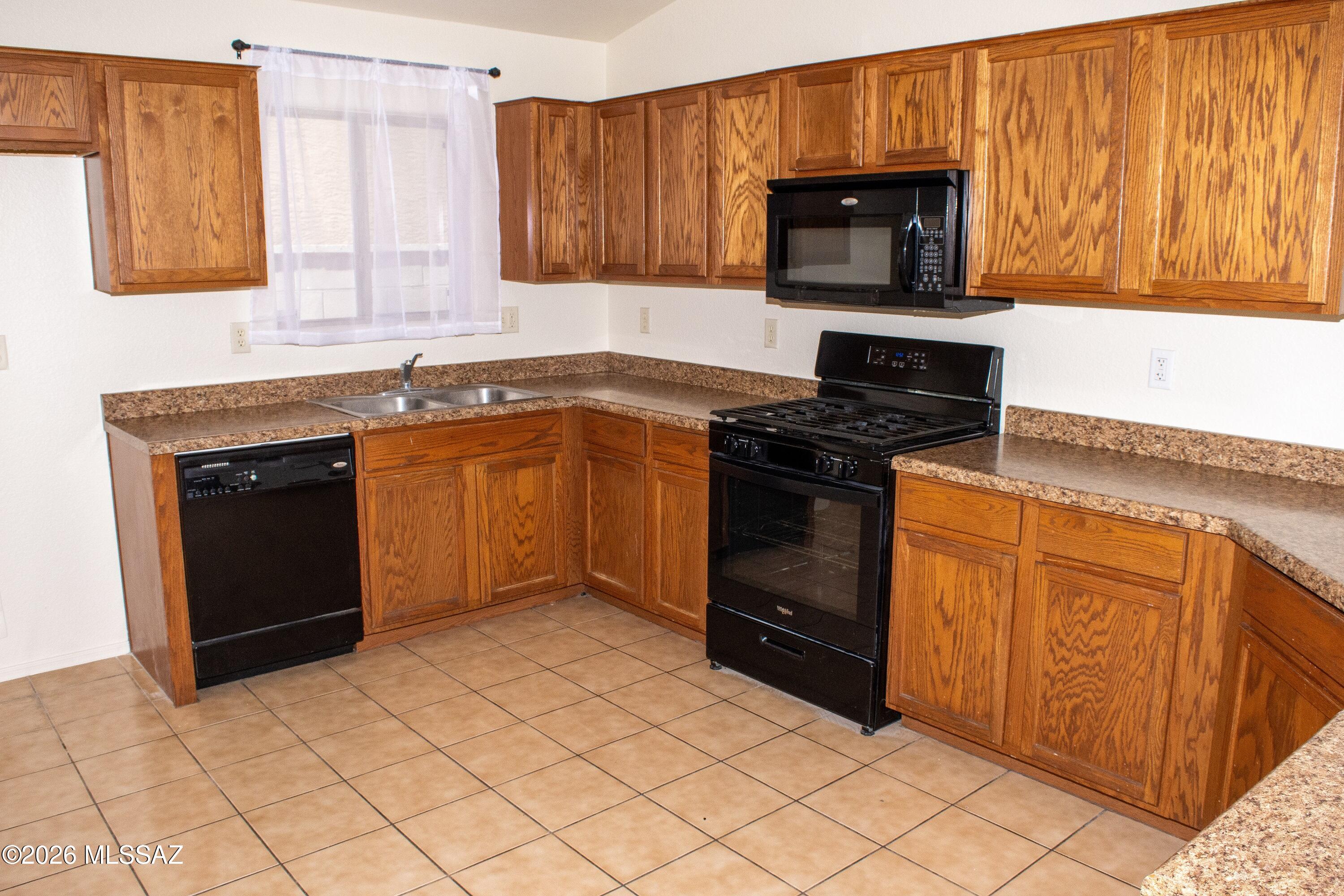 Tres Pueblos - Residential