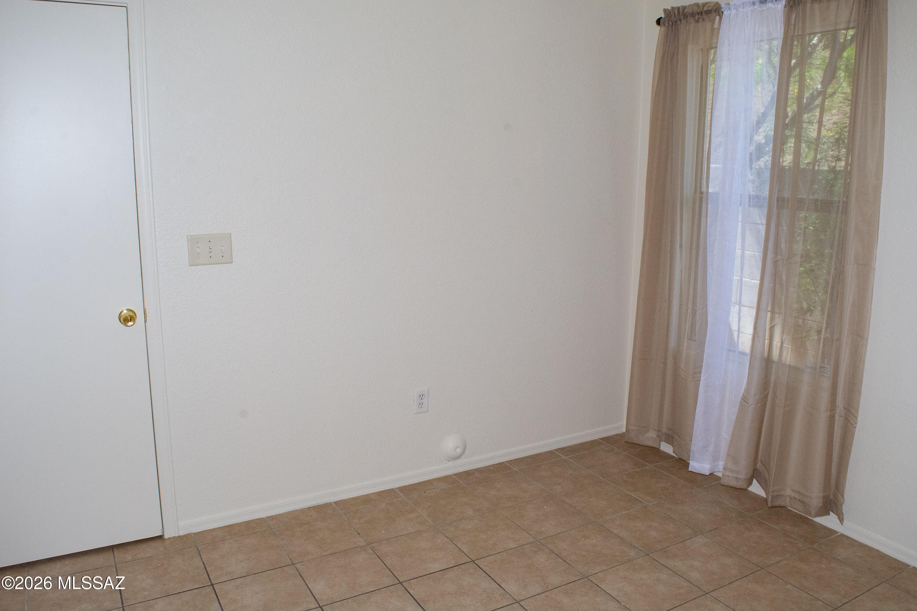 Tres Pueblos - Residential
