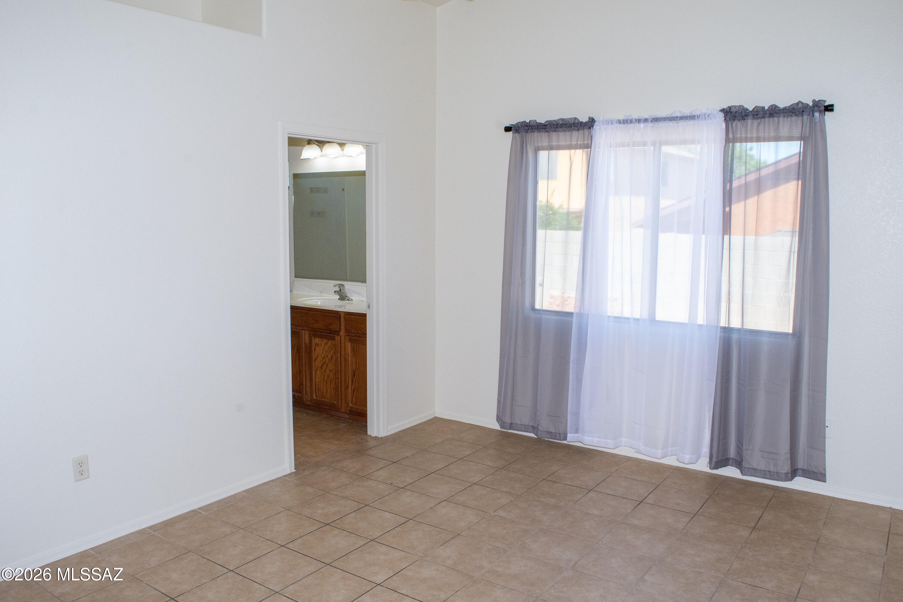 Tres Pueblos - Residential