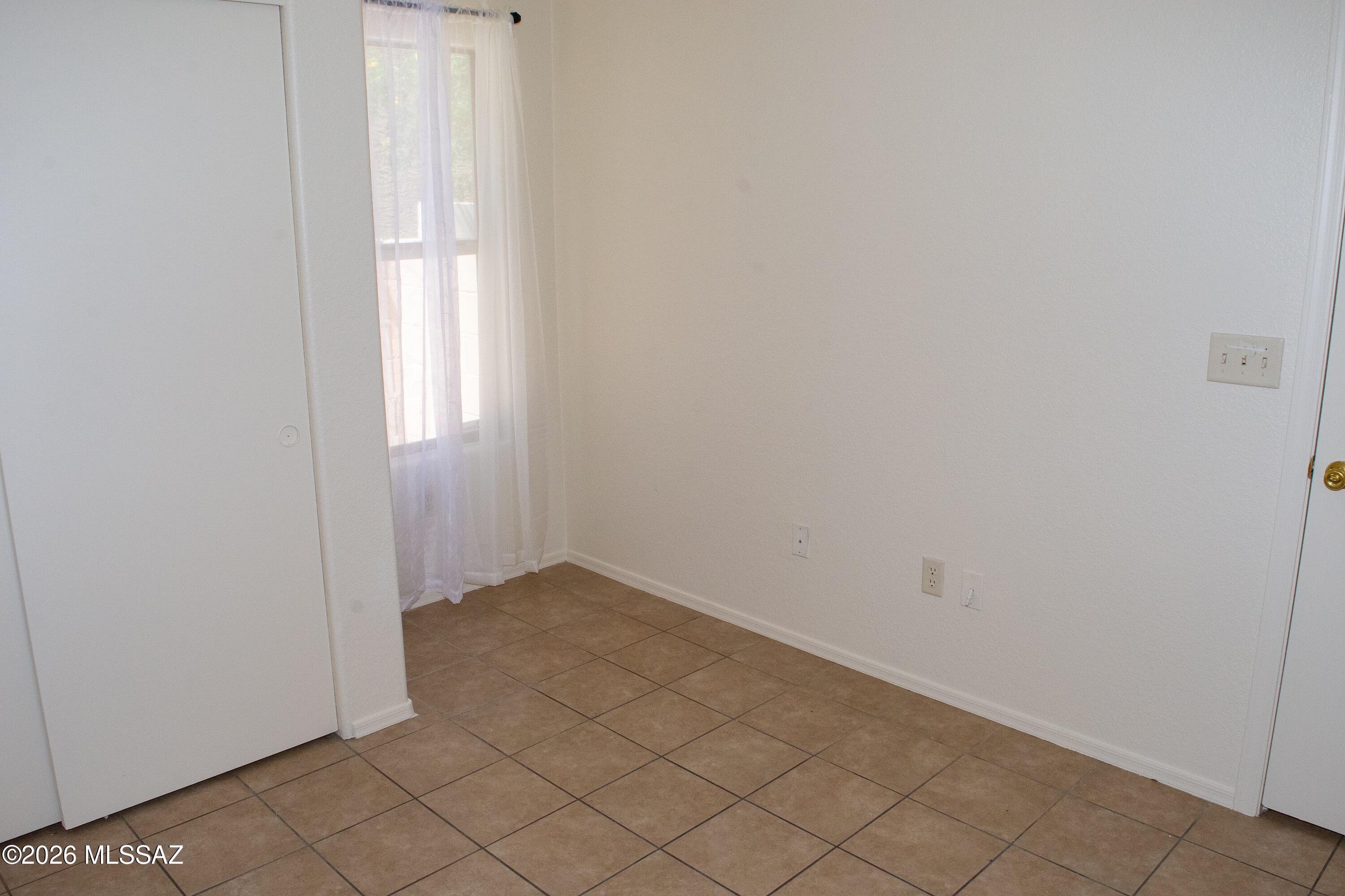 Tres Pueblos - Residential