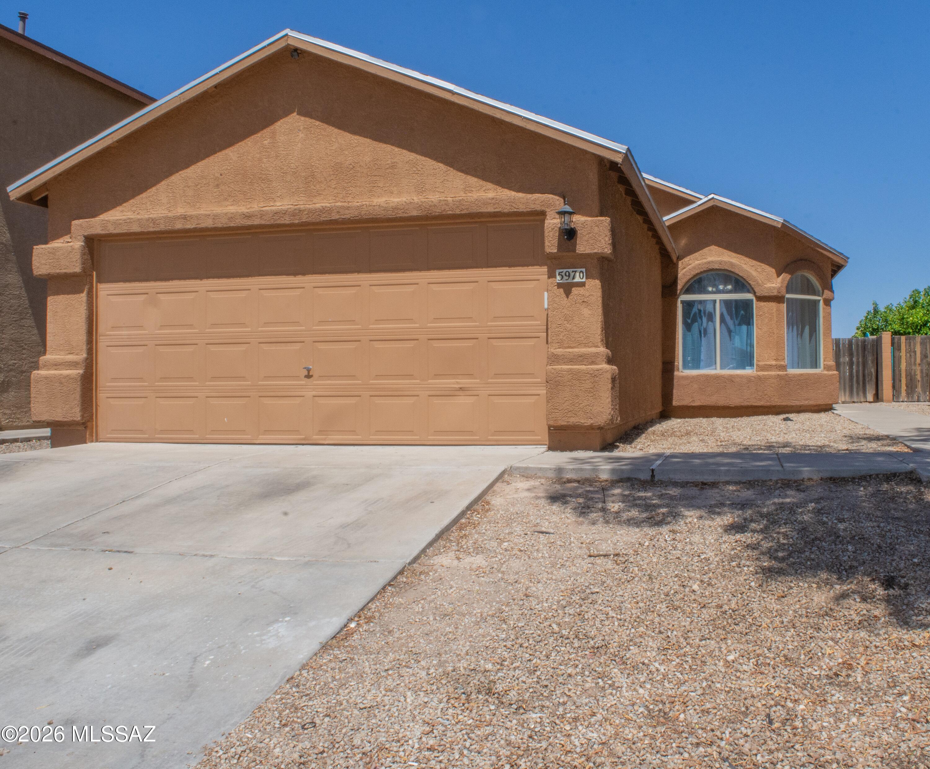 Tres Pueblos - Residential