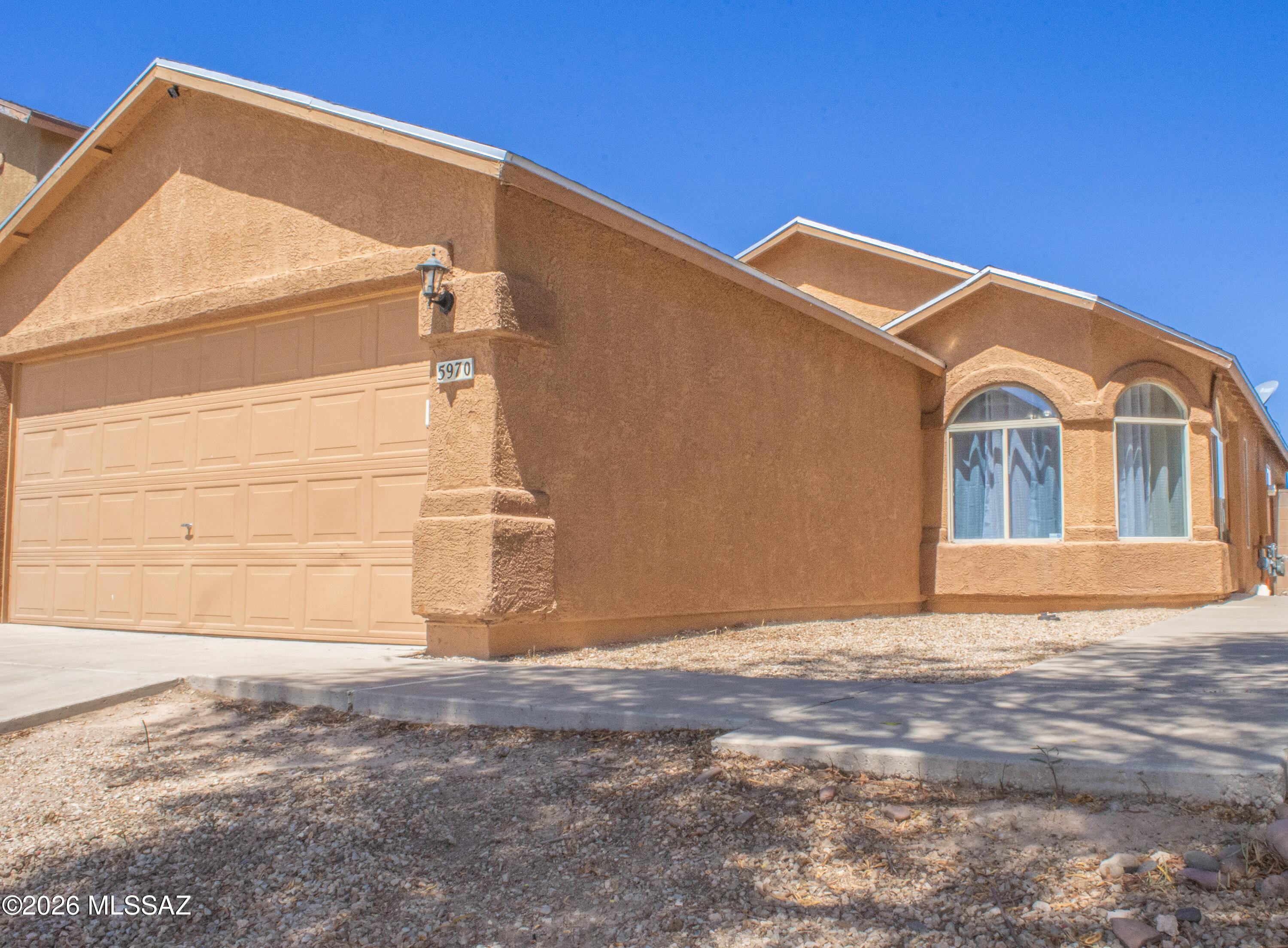 Tres Pueblos - Residential