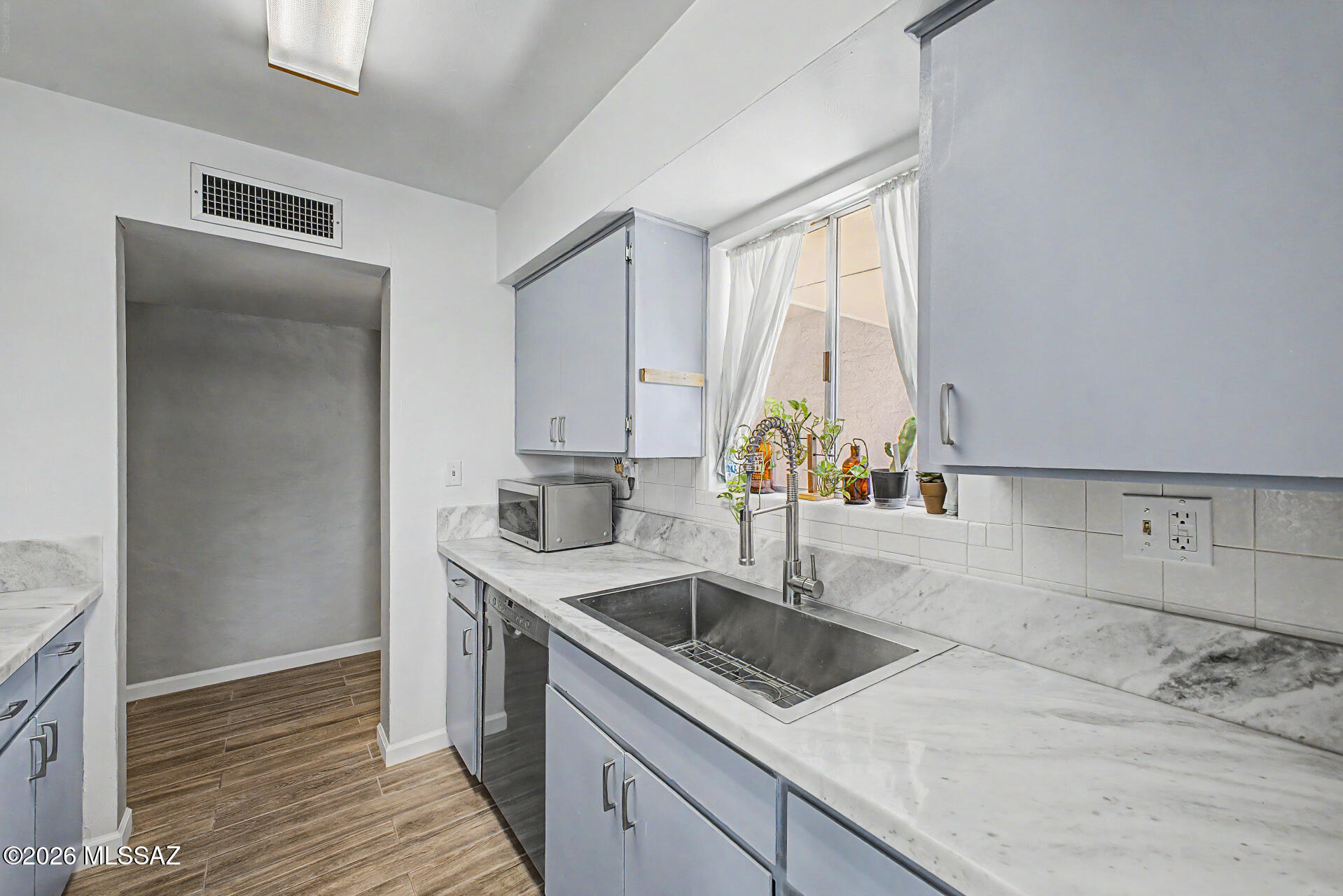 Shirley Manor Townhouses (1-52) - Residential