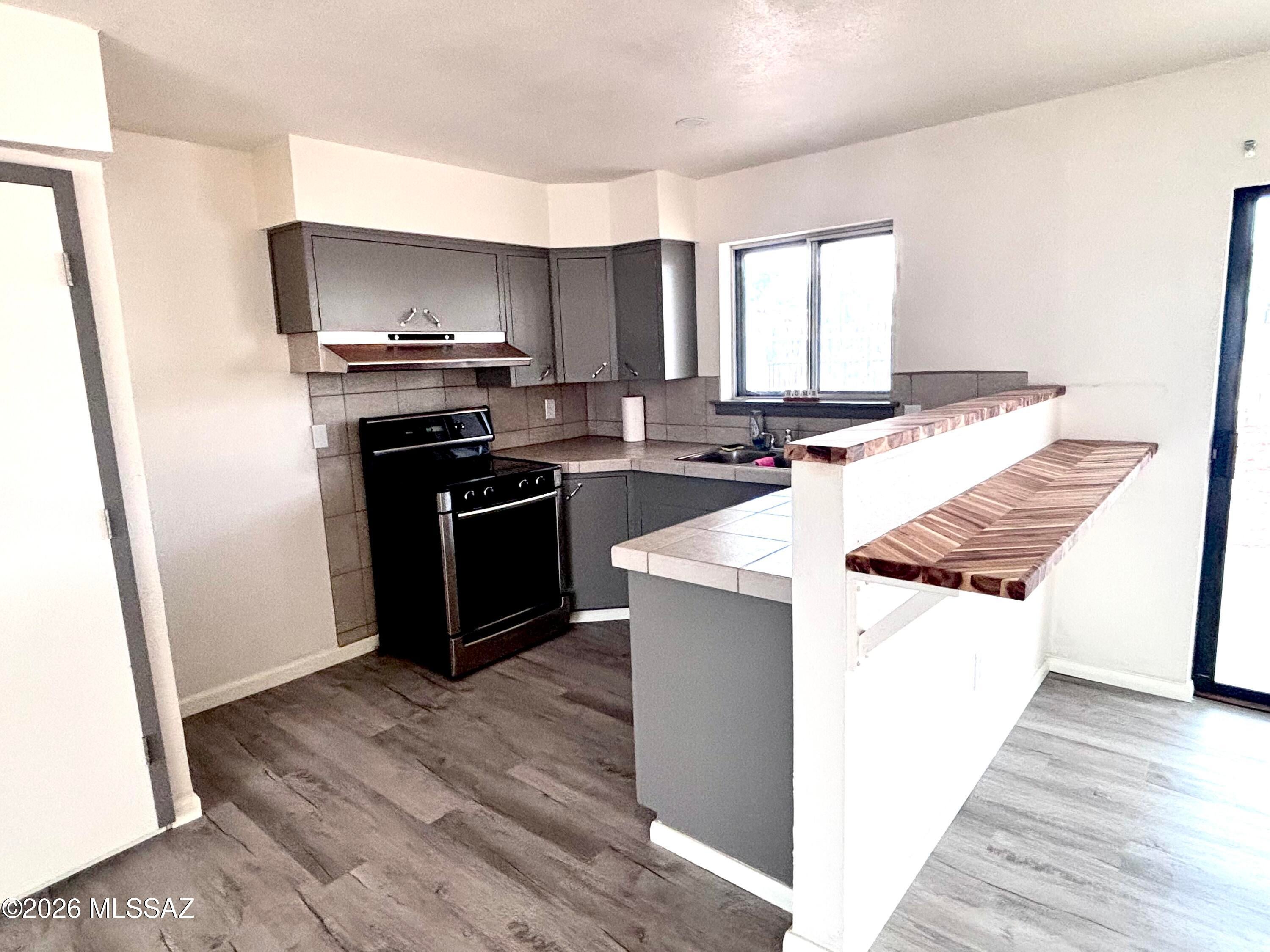 1370 N Railroad Drive