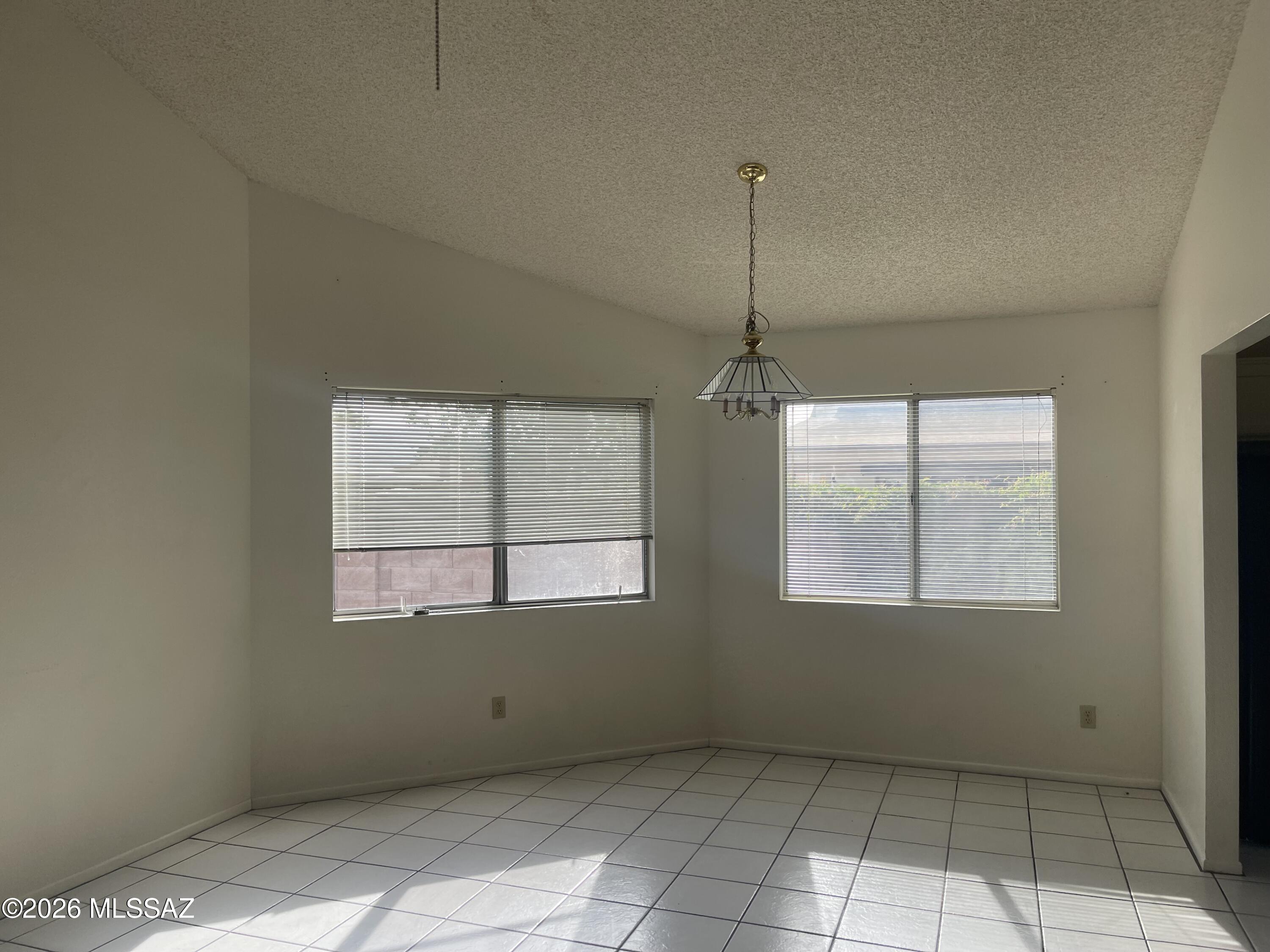 9368 N Hampshire Drive