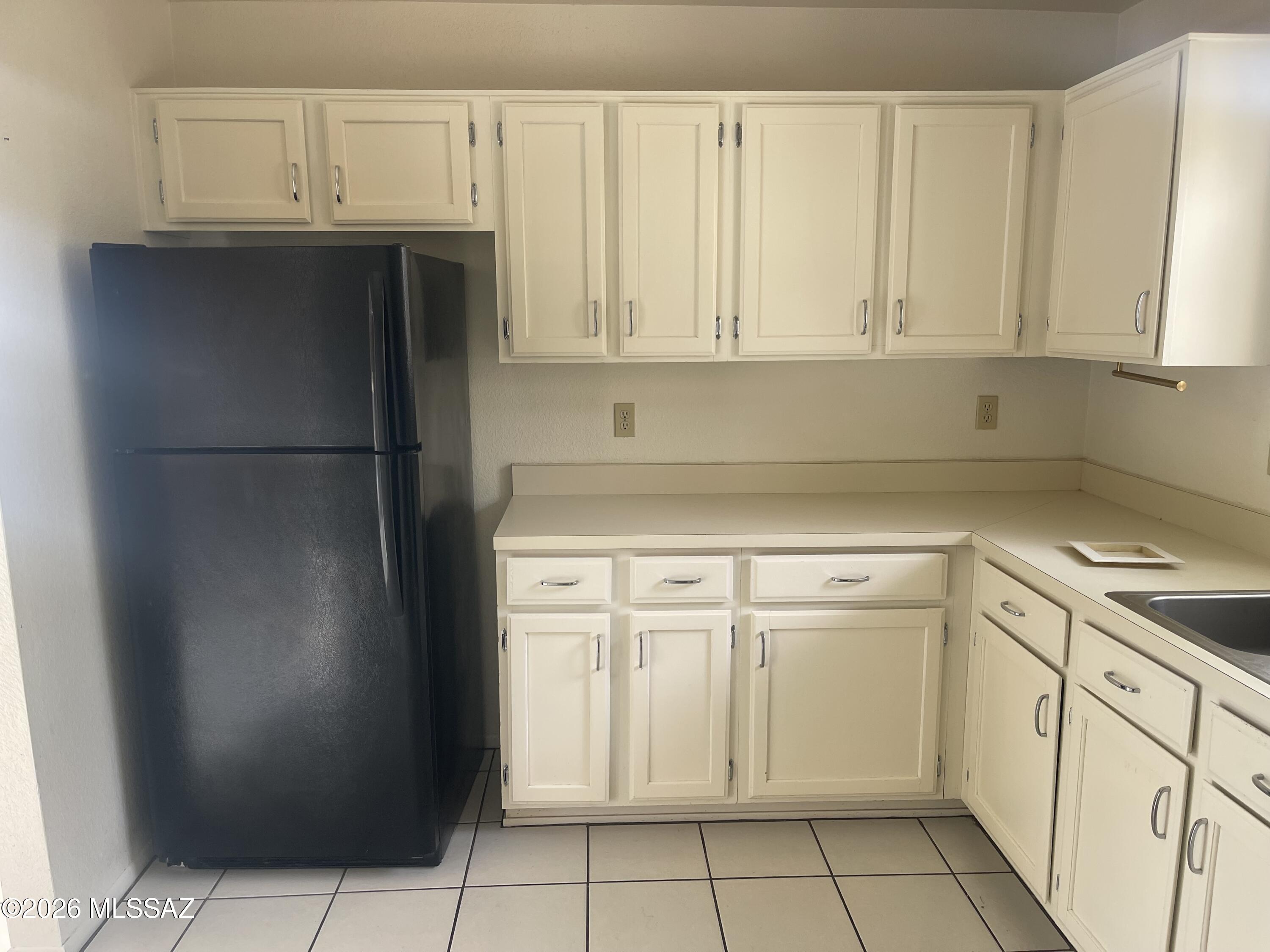 9368 N Hampshire Drive