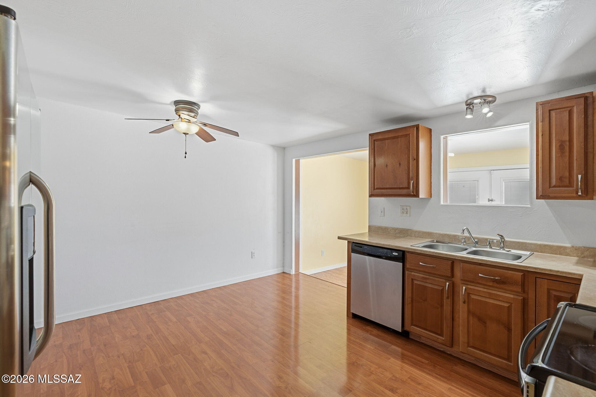 Westgate Townhouses Condos - Residential