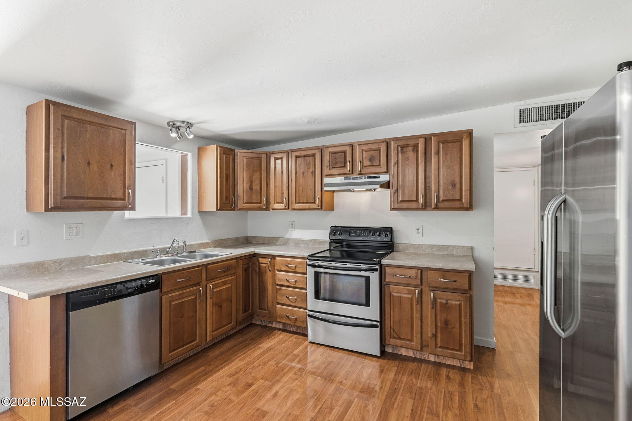 Westgate Townhouses Condos - Residential