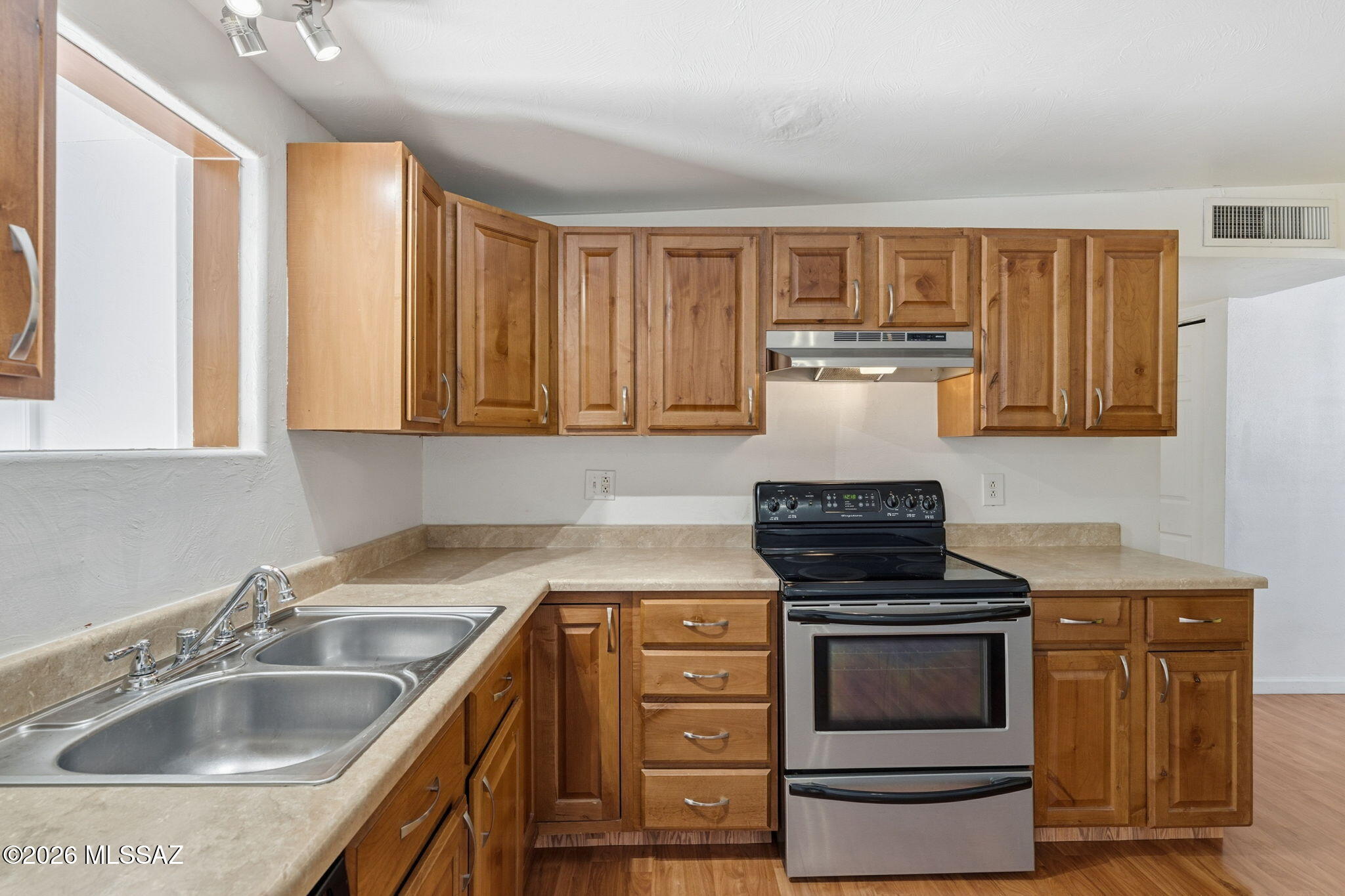 Westgate Townhouses Condos - Residential