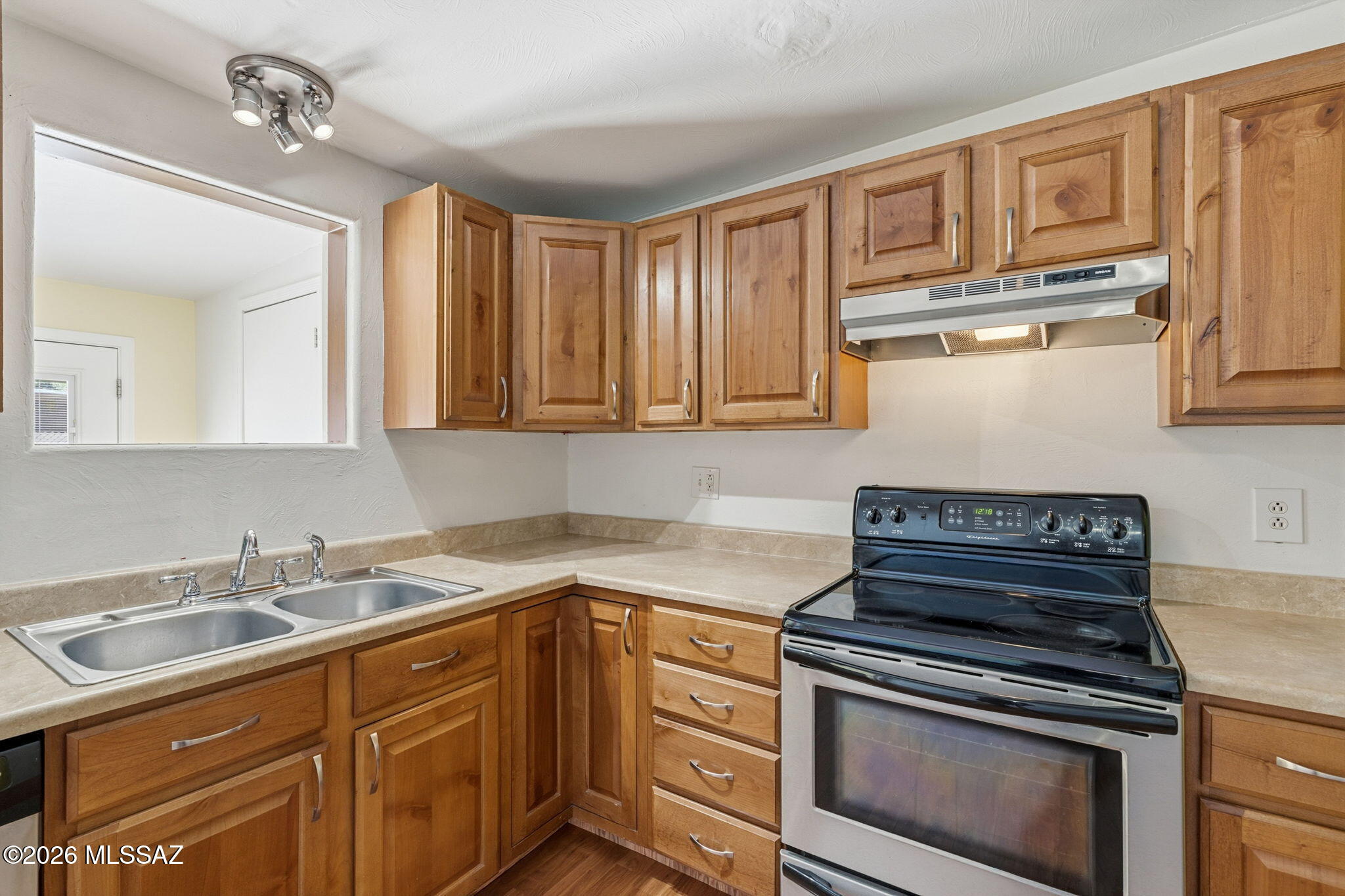 Westgate Townhouses Condos - Residential