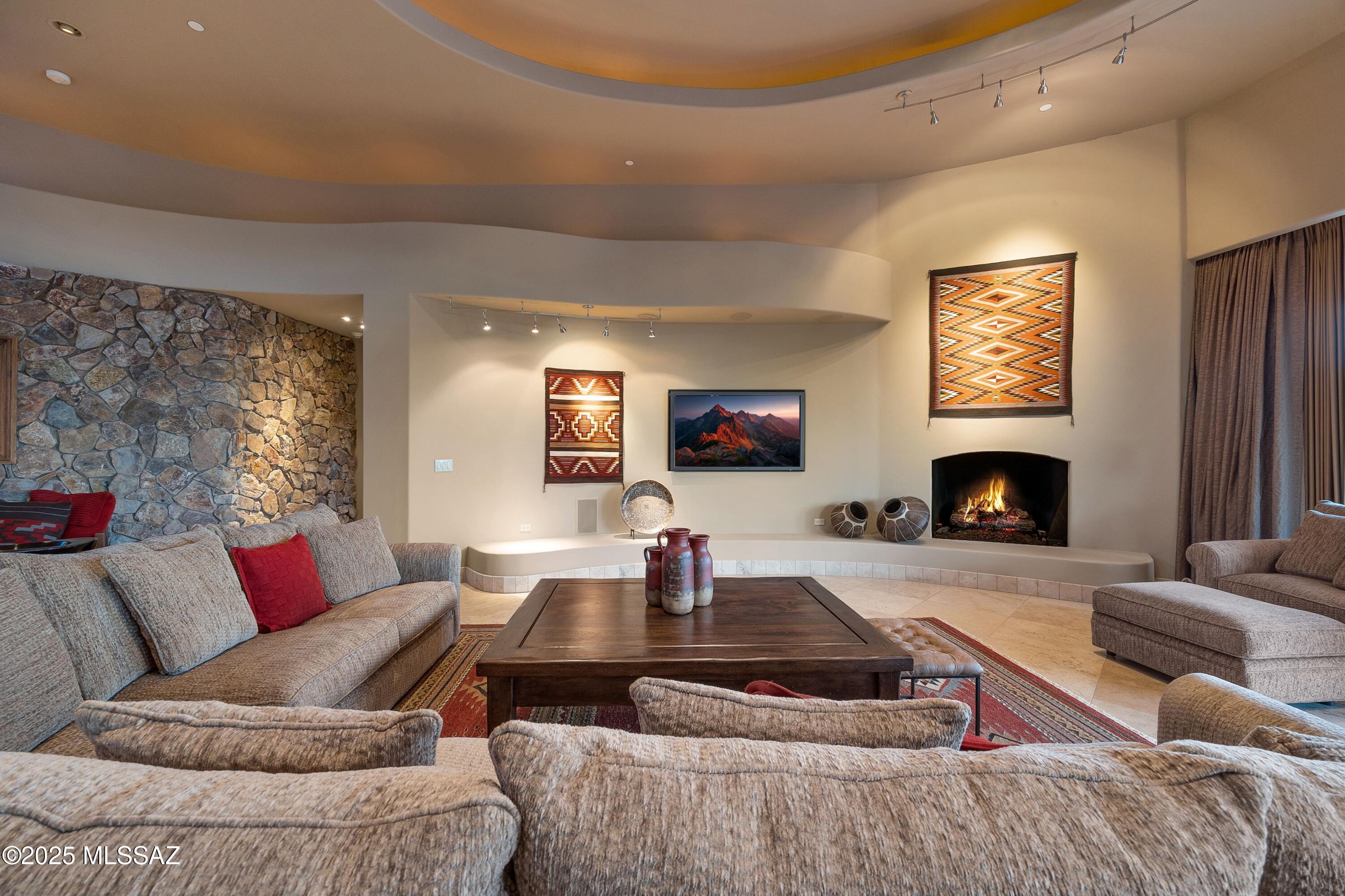1222 Tortolita Mountain Circle