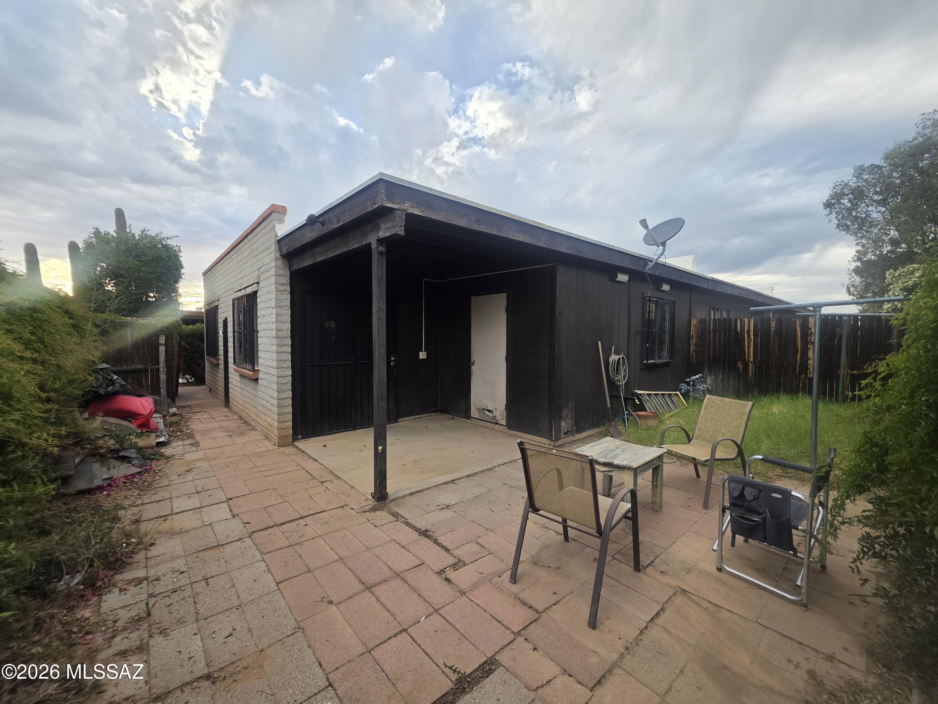 211 W Roger Road 24