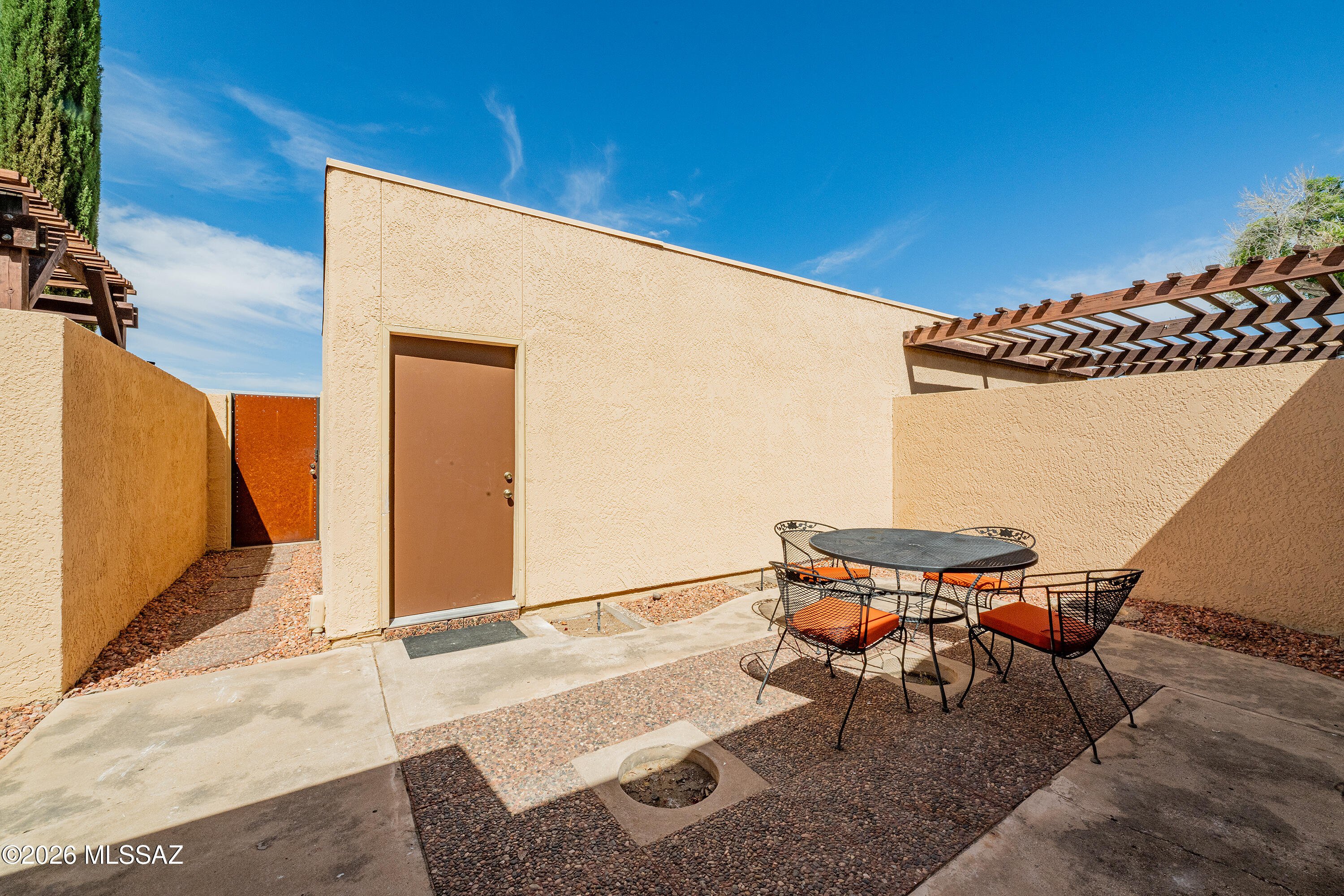 La Fontana (1-22) - Residential