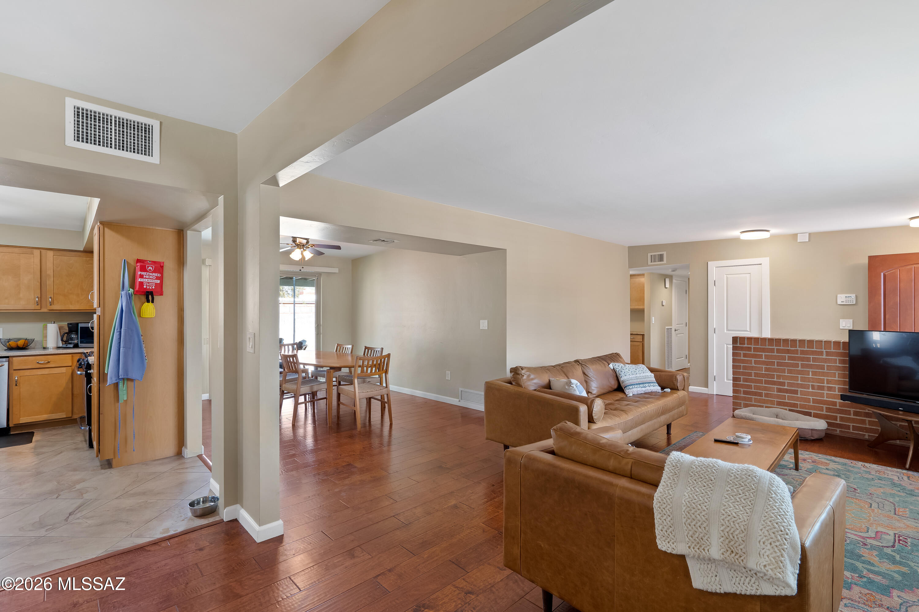 4925 E Copper Street