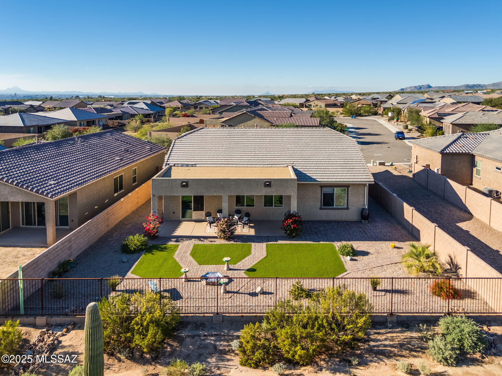 10720 N Iron Peak Drive