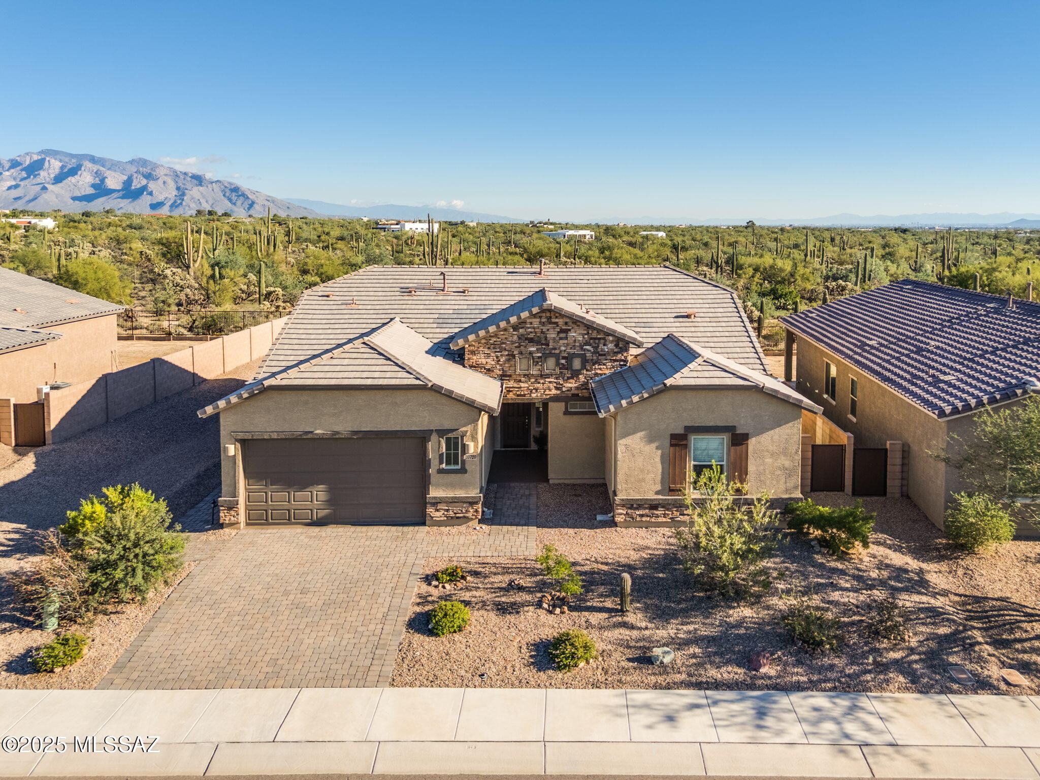 10720 N Iron Peak Drive