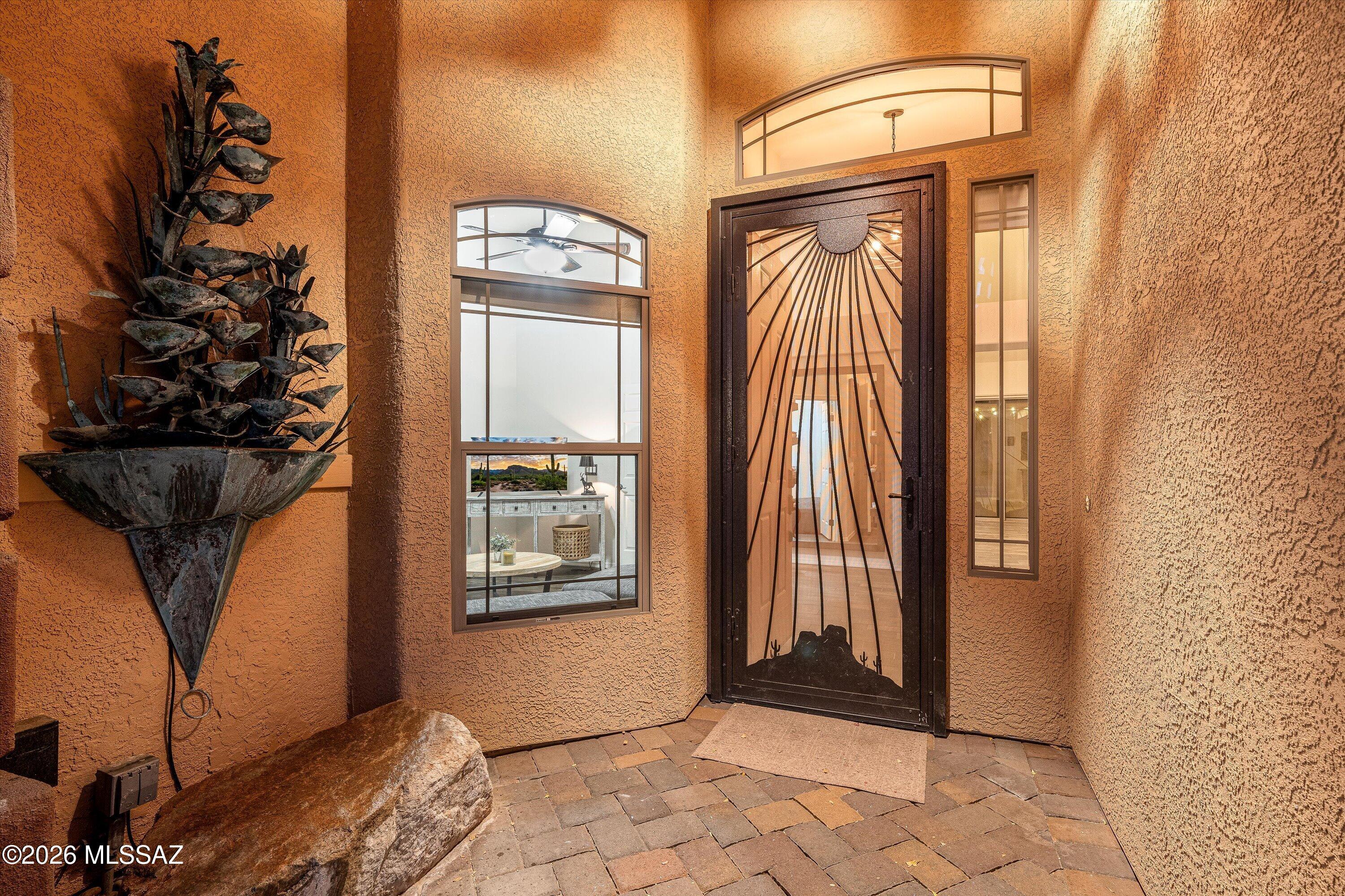 1556 W Periwinkle Place