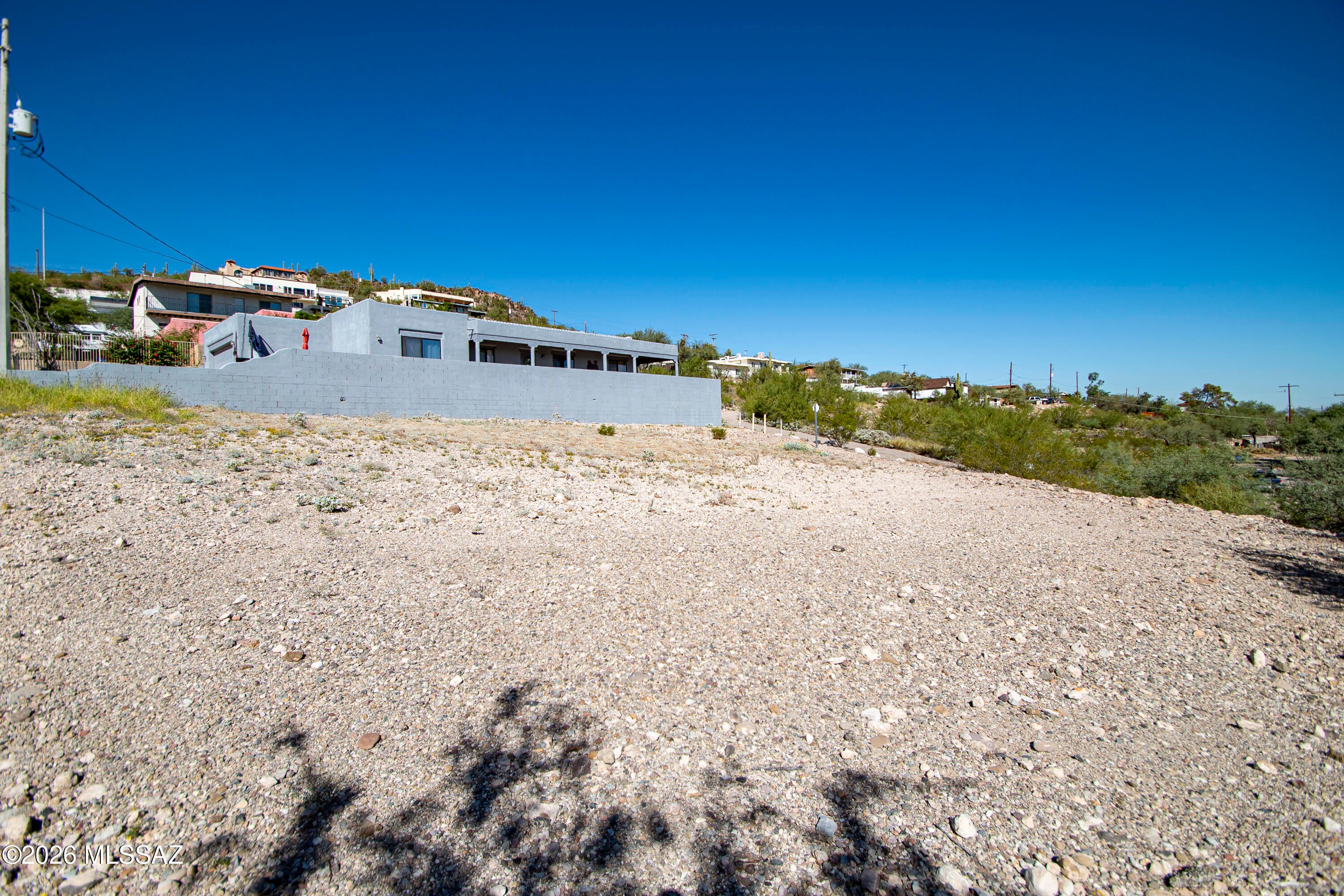 1370 W Cedar Street 23
