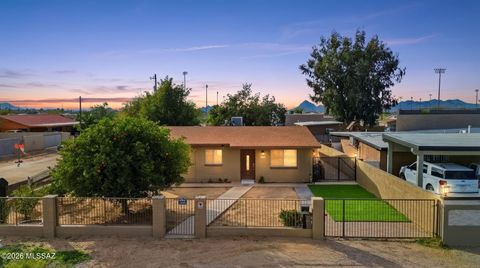 Photo of 4690 S Stewart Avenue, Tucson, AZ 85714 (MLS # 22605103)