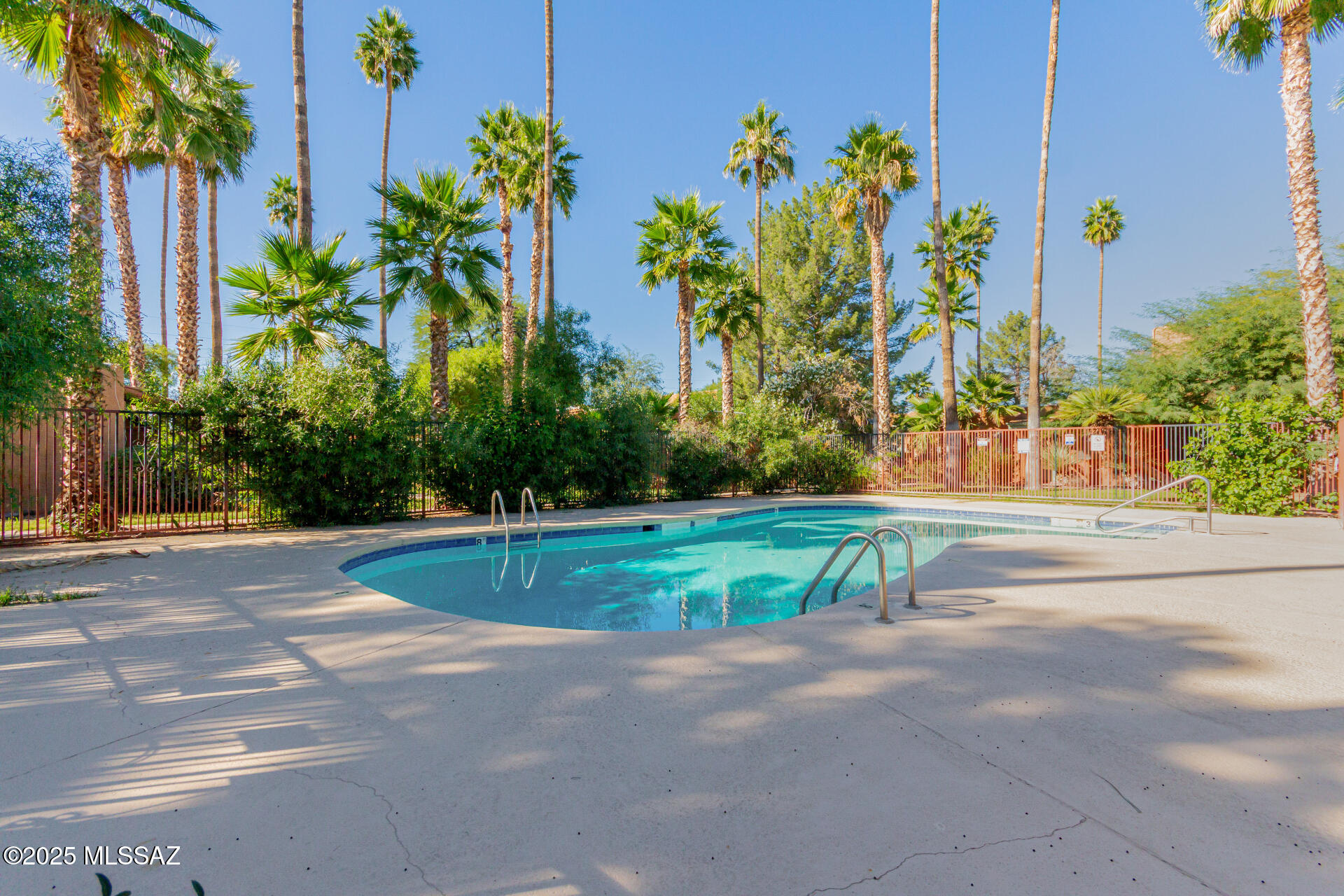 Willow Gardens Condos (1-76) - Residential