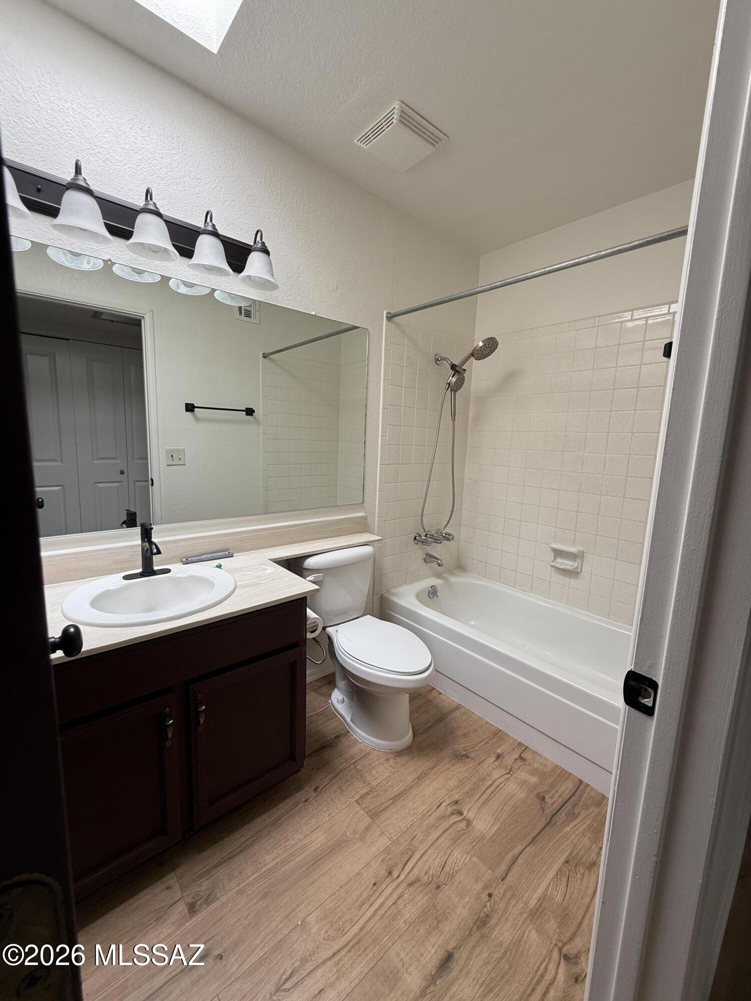Park West Townhouses (1-183) - Residential Lease