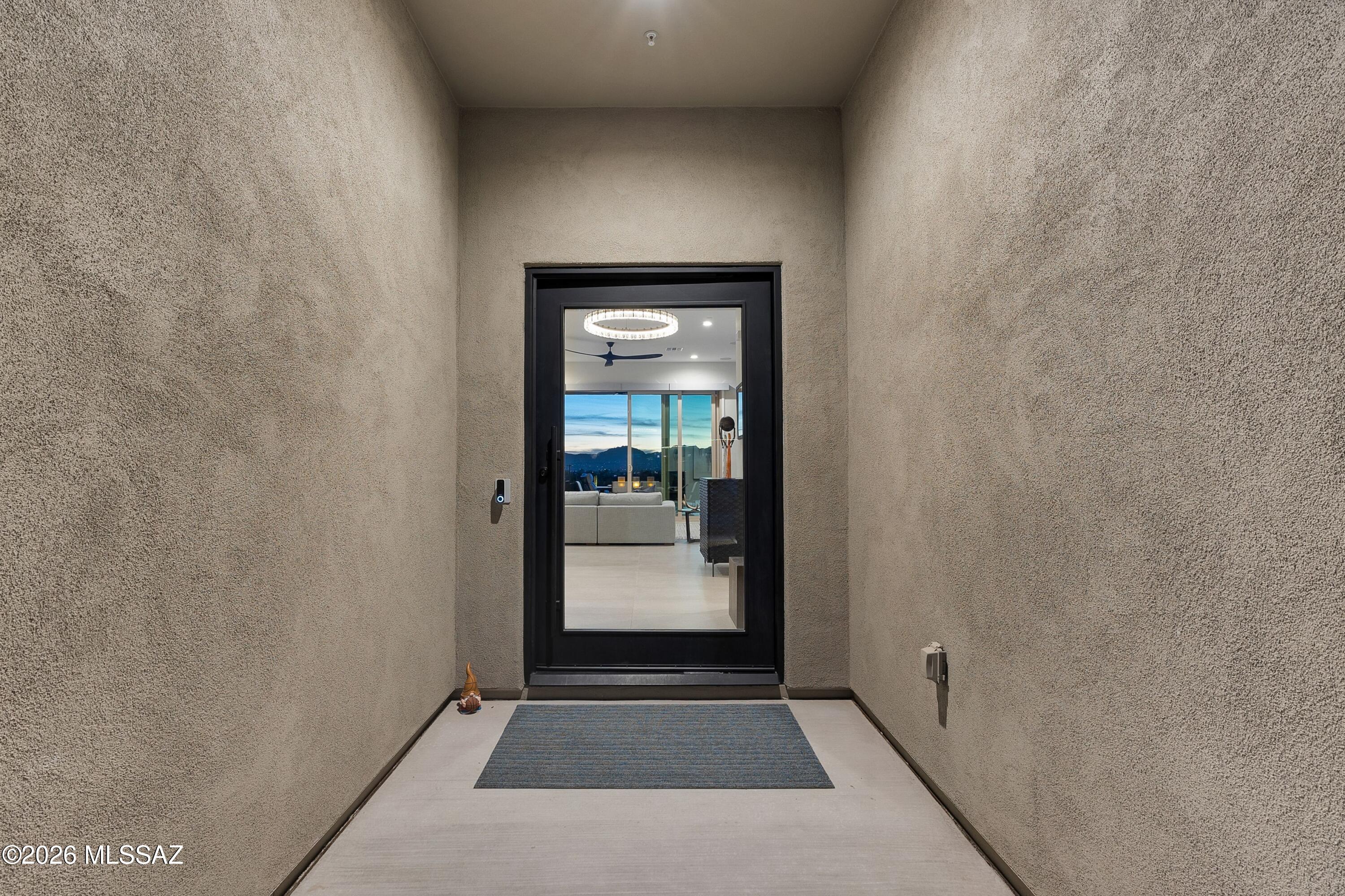 5445 N Yvon Heights Place