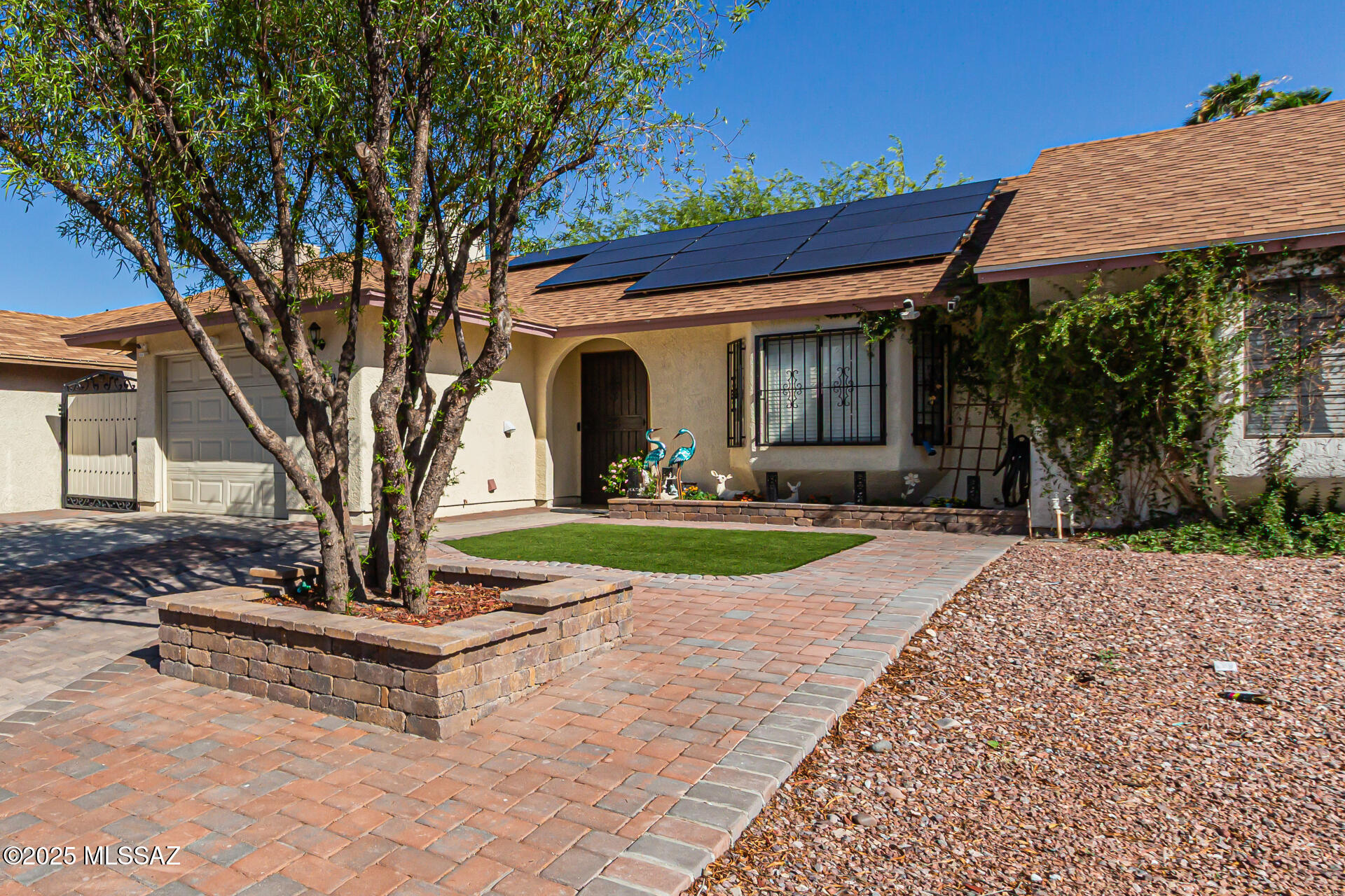 1713 W Cochran Street